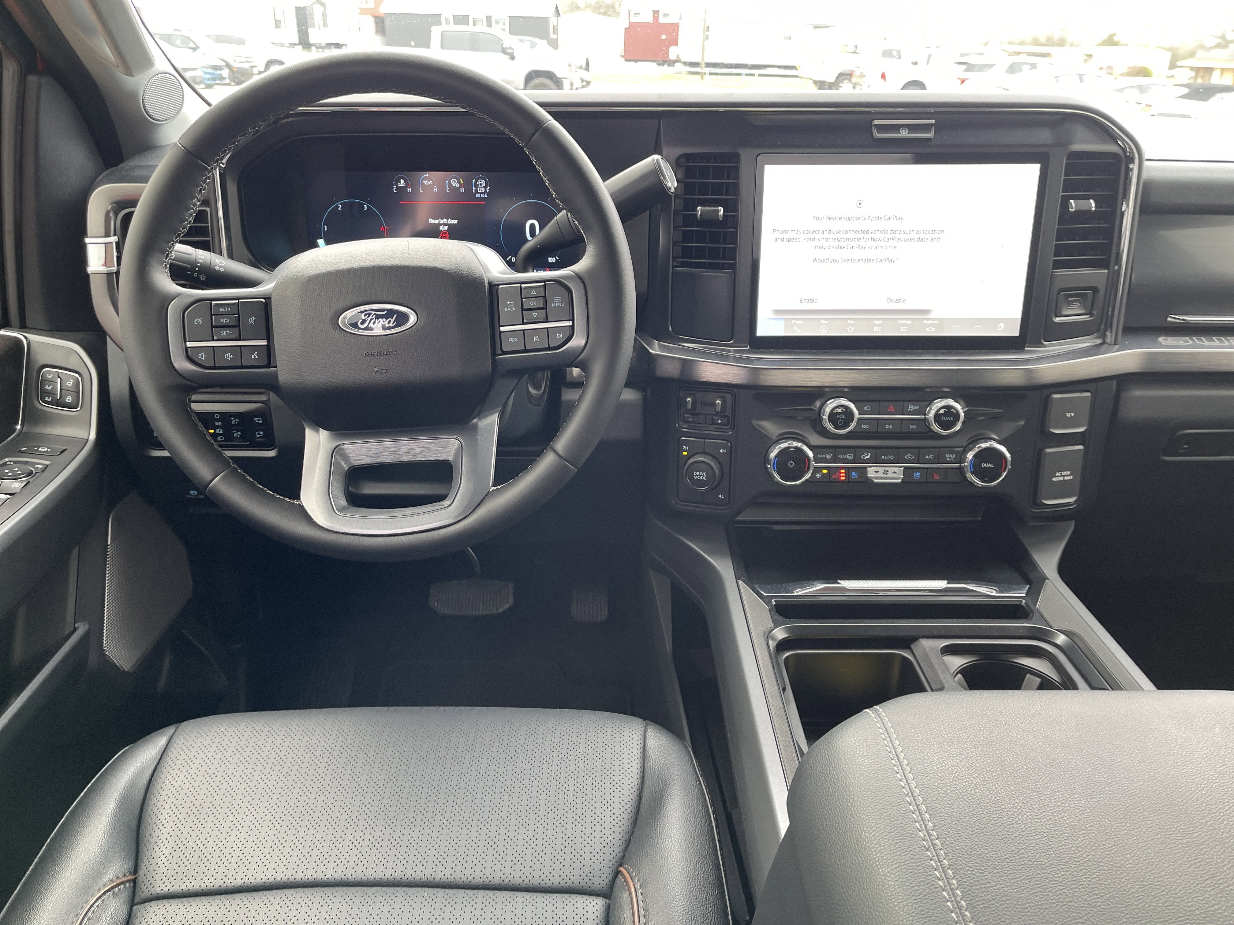 2026 Ford Super Duty F-450 DRW LARIAT