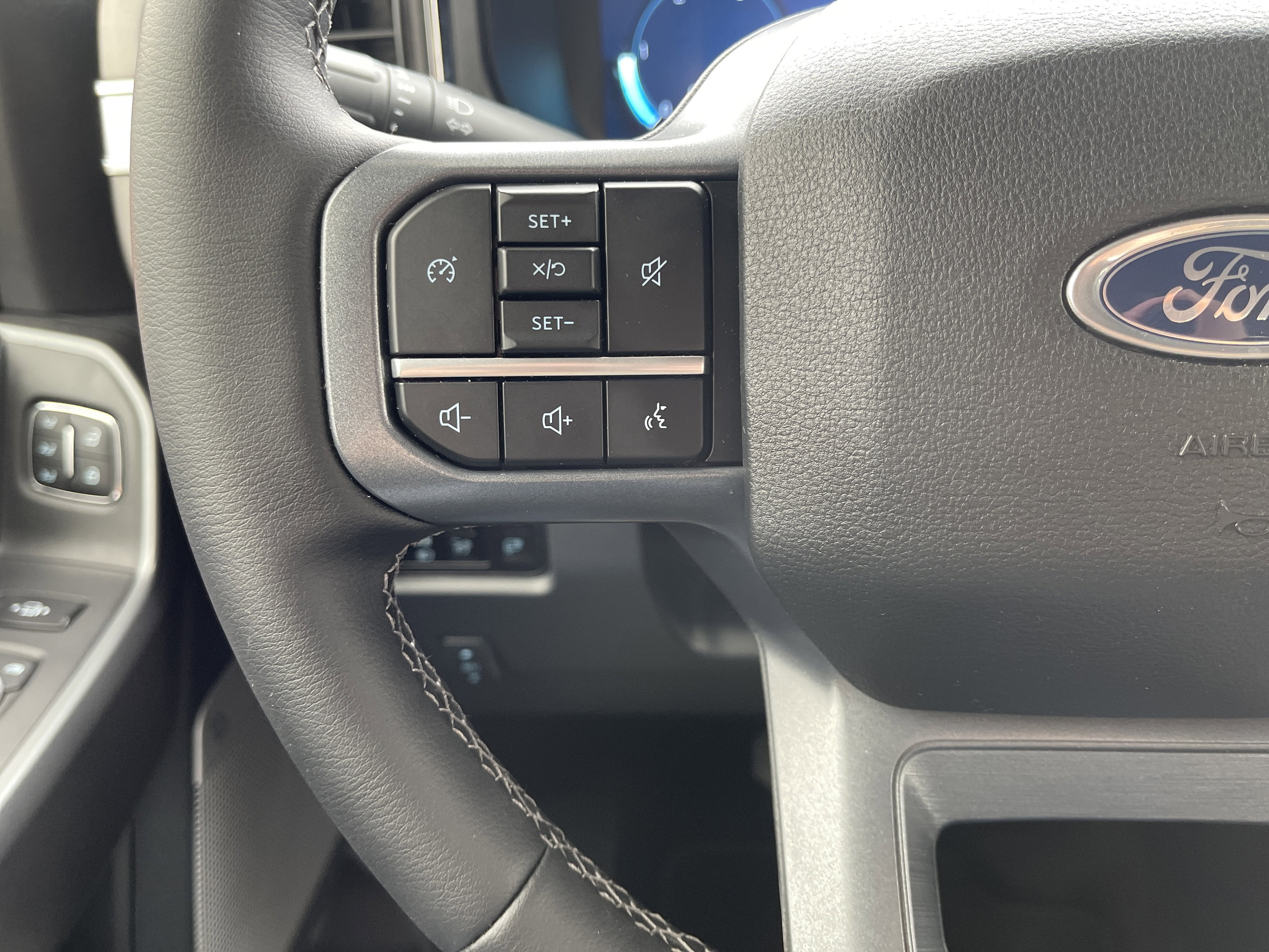 2026 Ford Super Duty F-450 DRW LARIAT