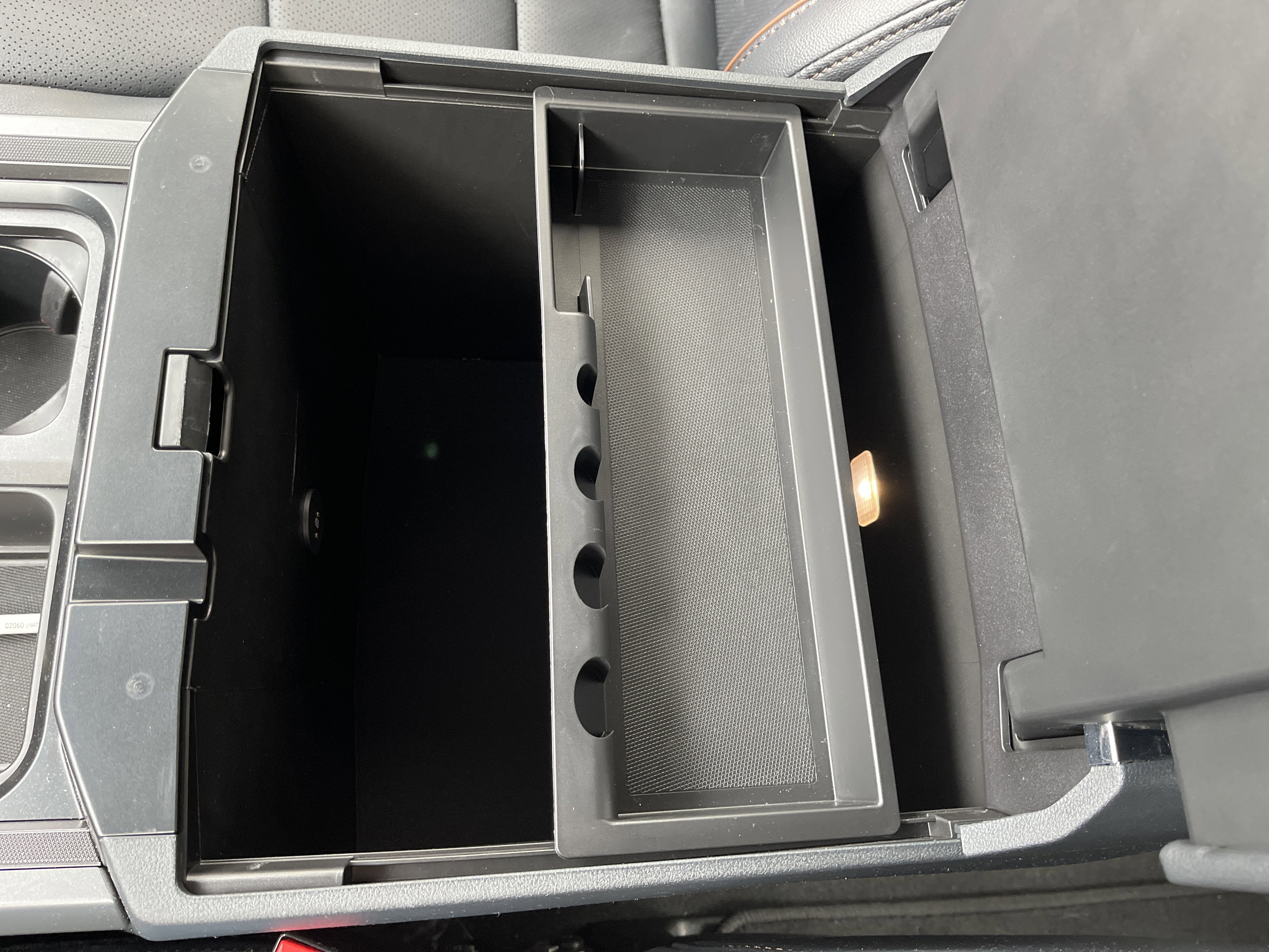 2026 Ford Super Duty F-450 DRW LARIAT