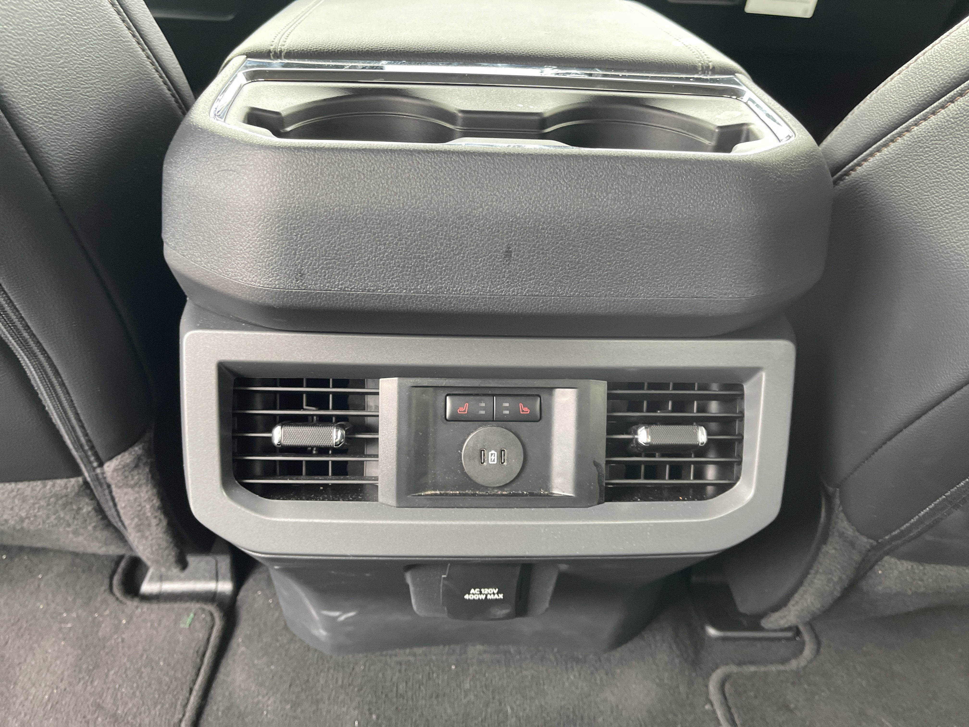 2026 Ford Super Duty F-450 DRW LARIAT