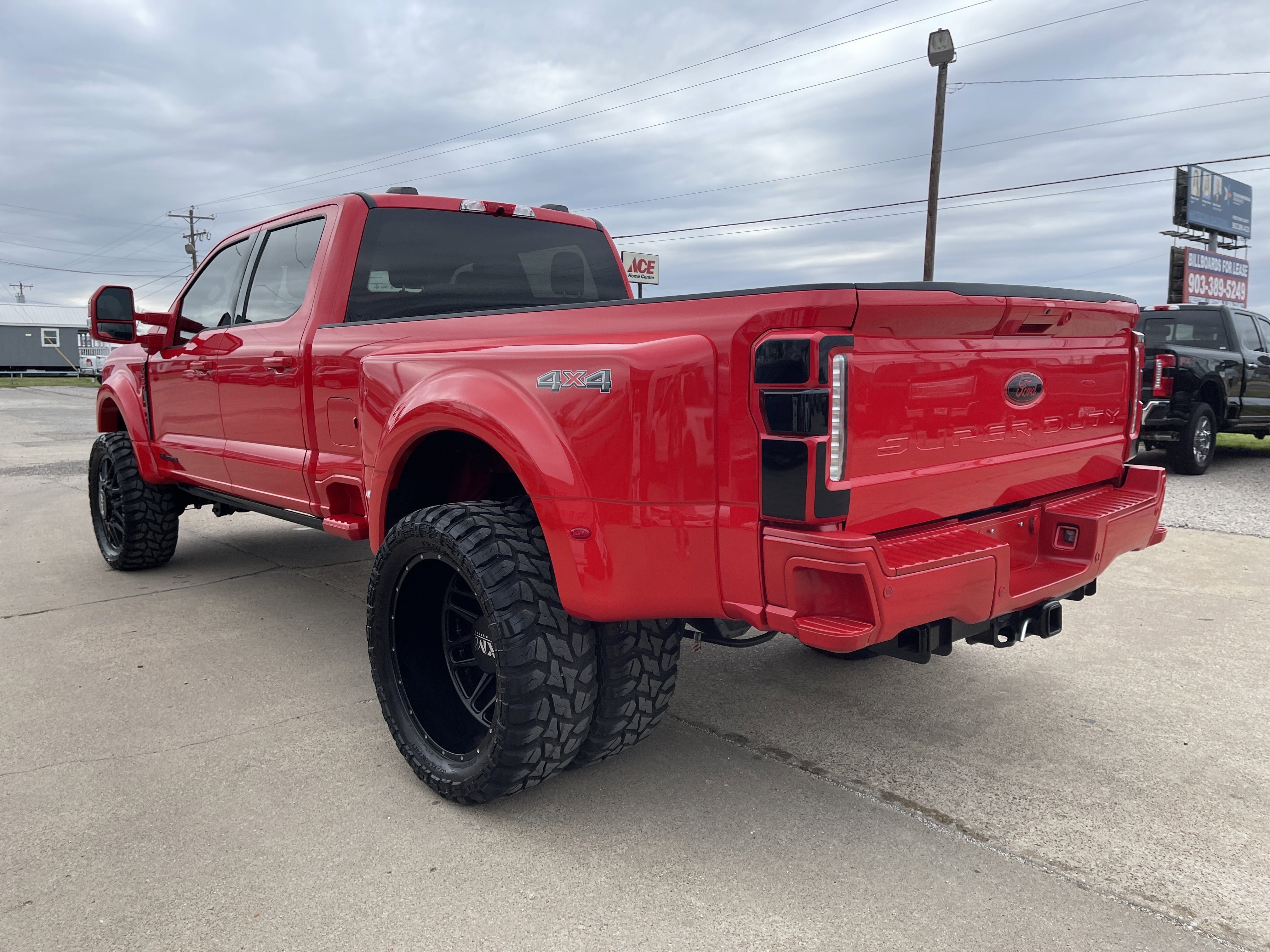 2026 Ford Super Duty F-450 DRW LARIAT