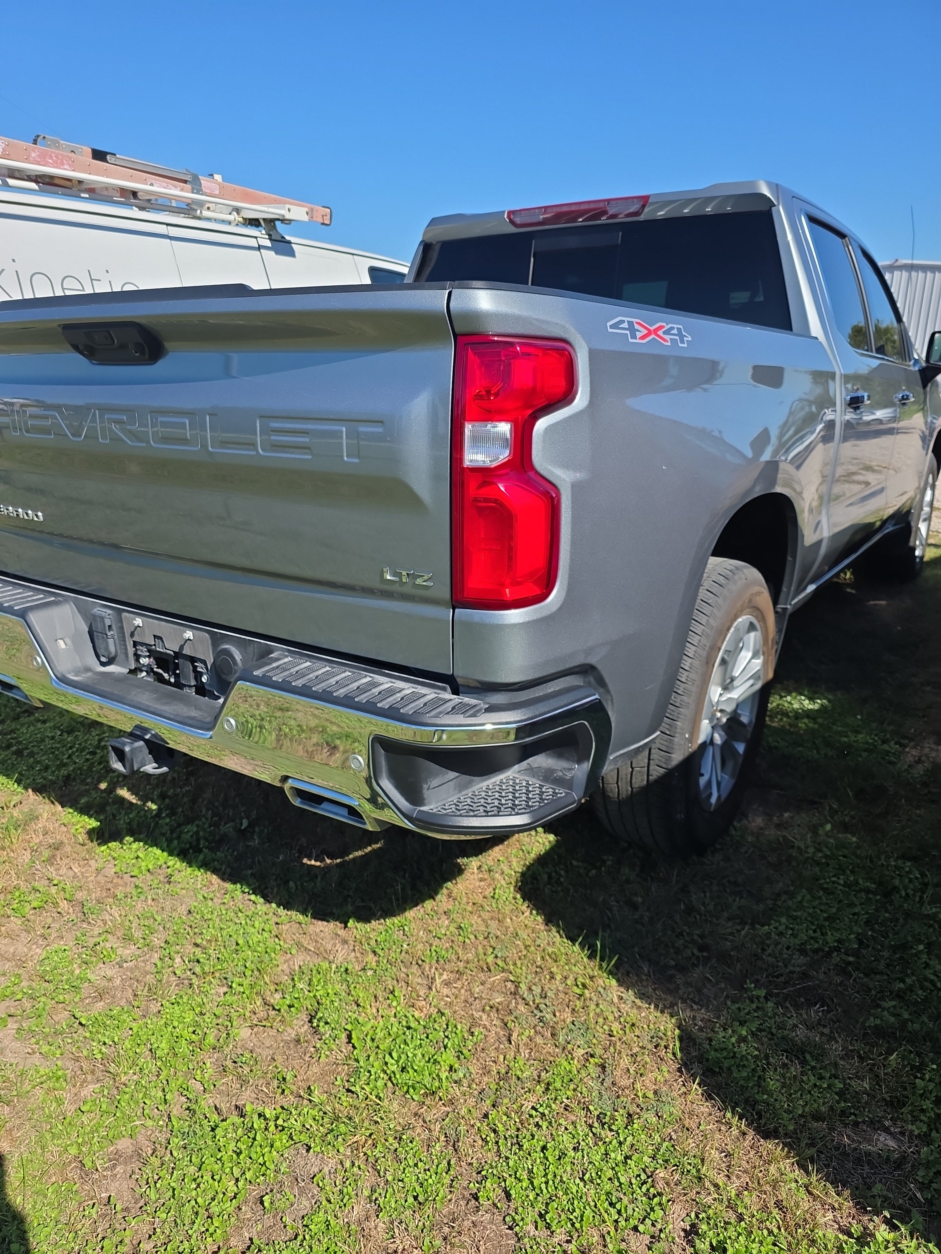 2025 Chevrolet Silverado 1500 LTZ