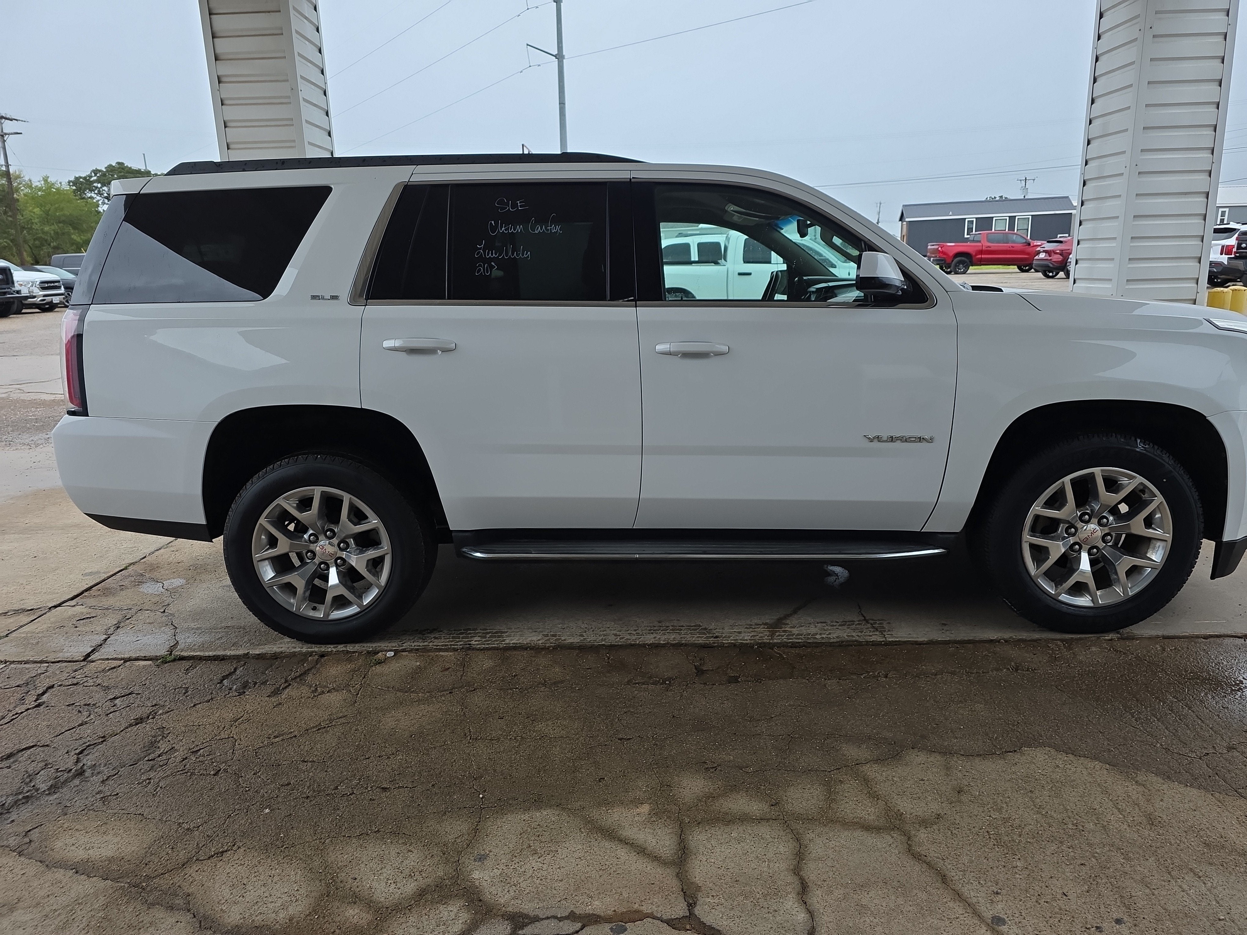 2017 GMC Yukon SLE