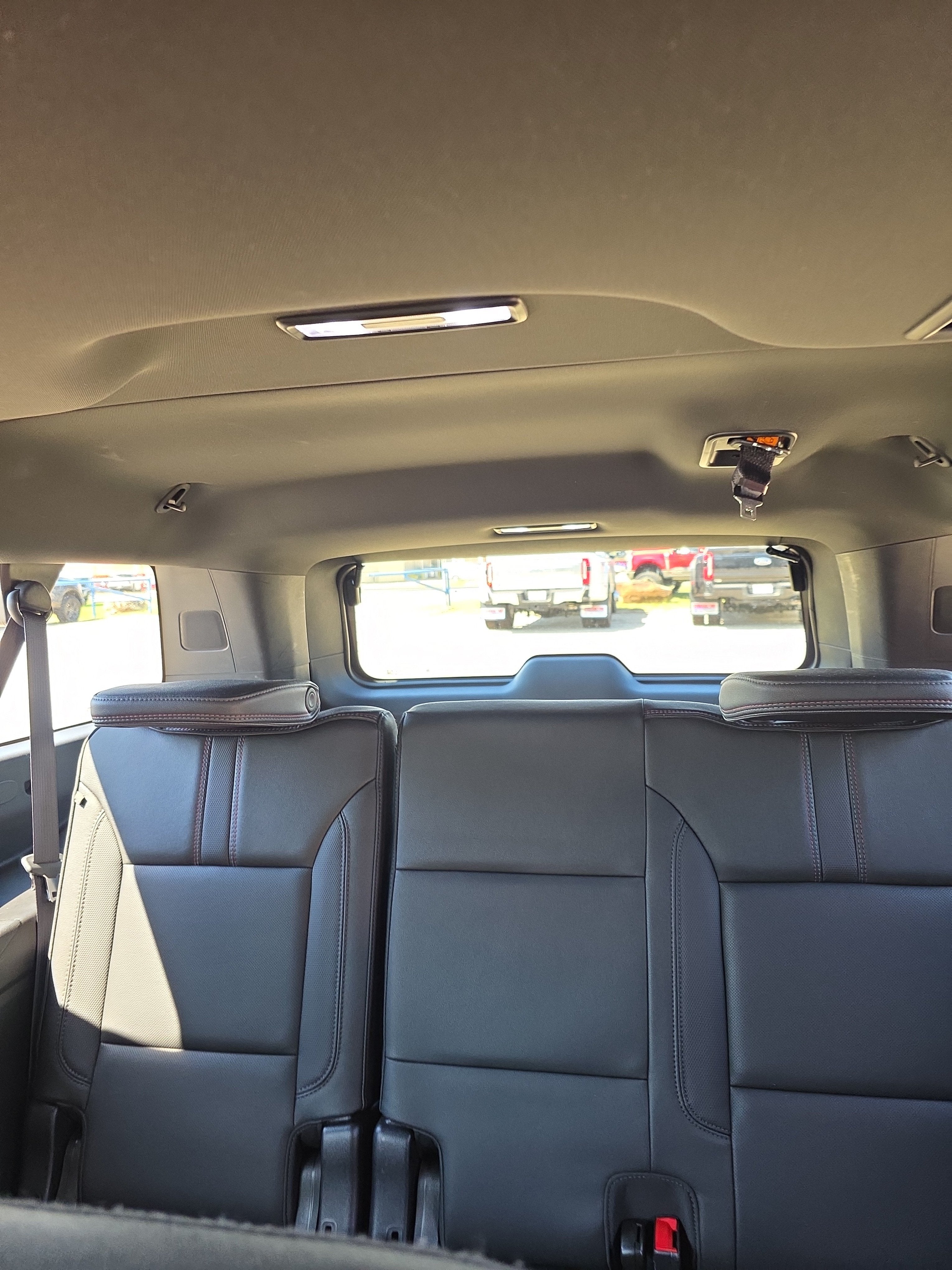2023 Chevrolet Suburban RST