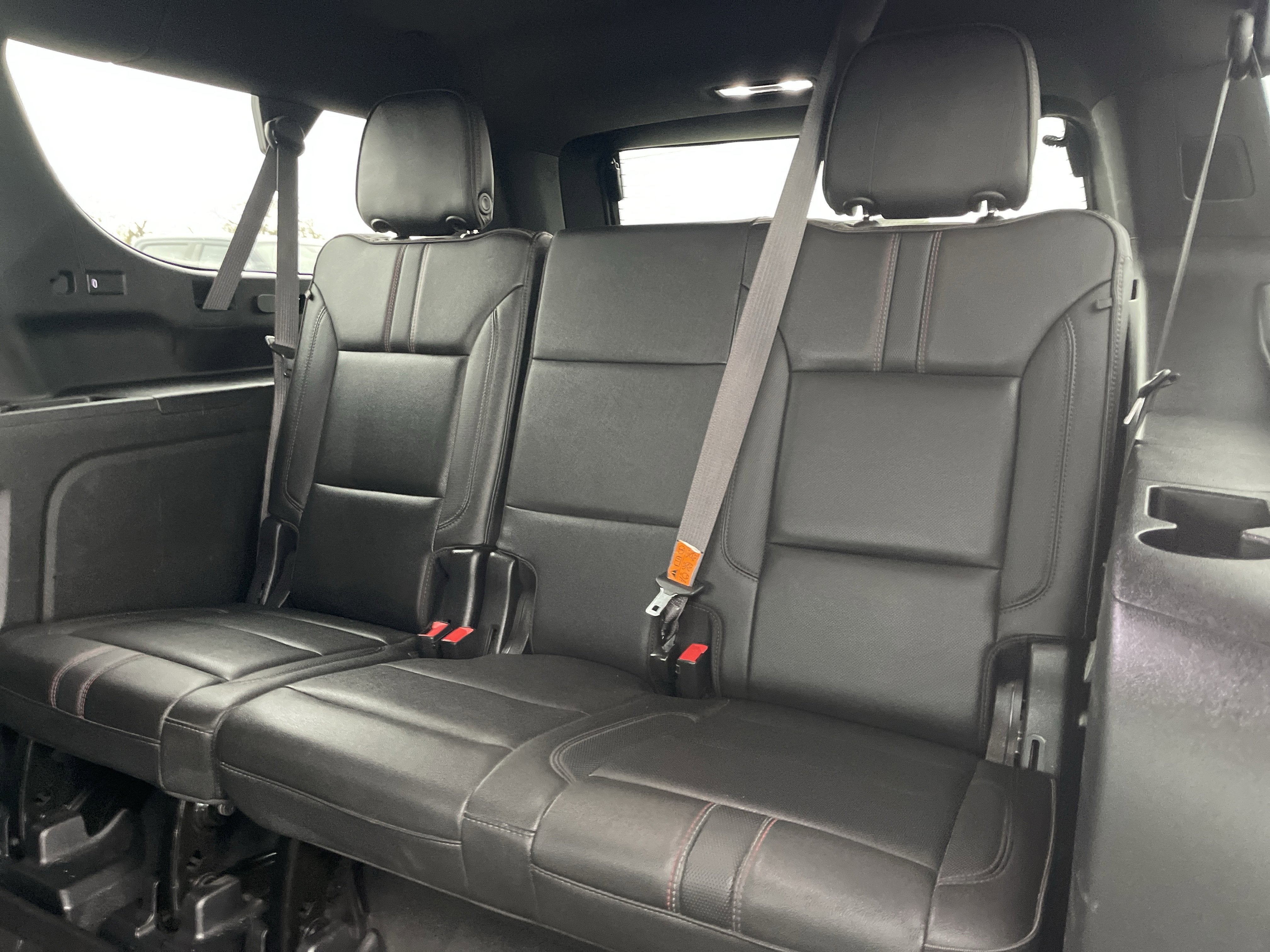 2022 Chevrolet Suburban RST