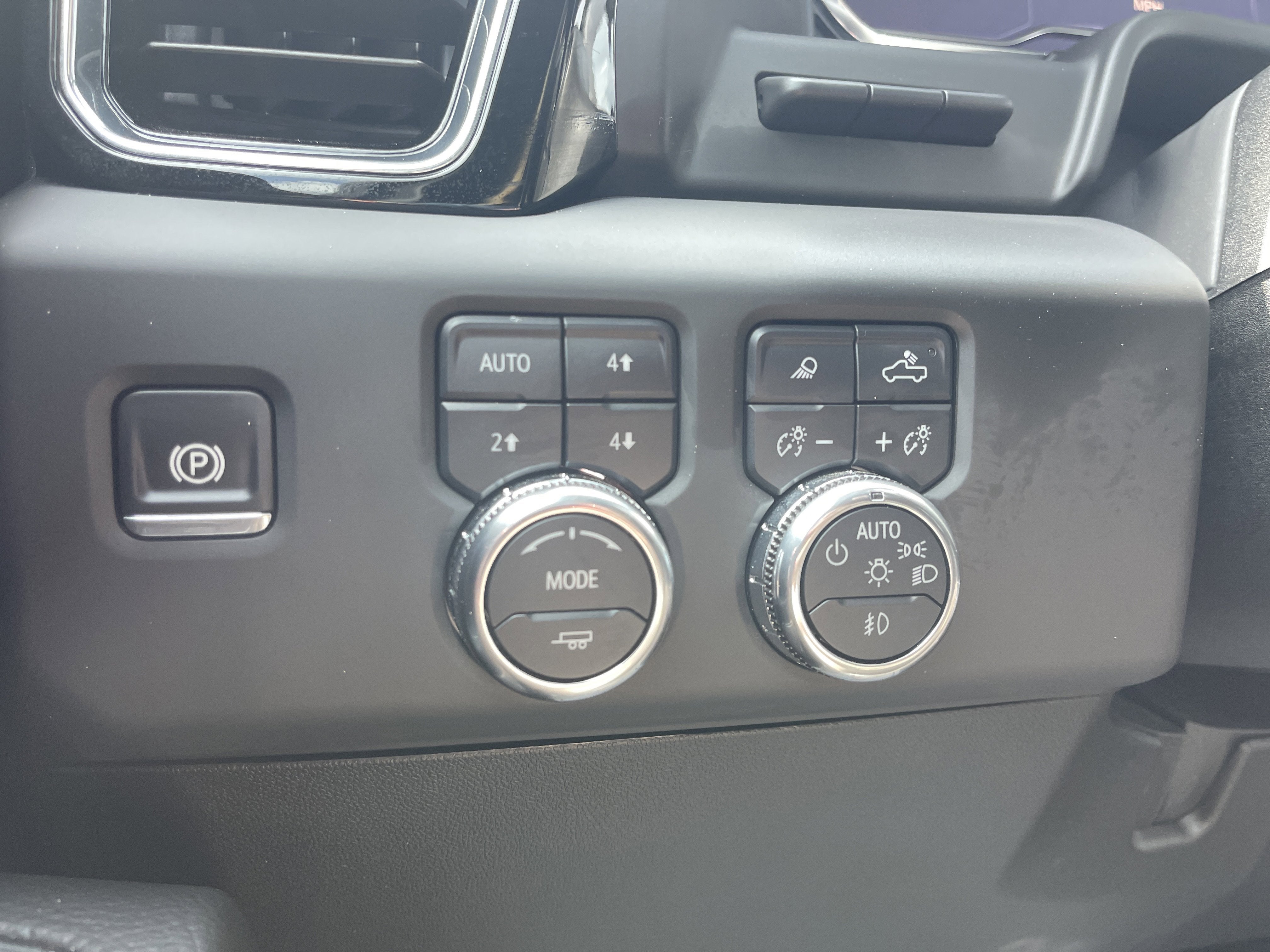 2025 GMC Sierra 3500HD Denali