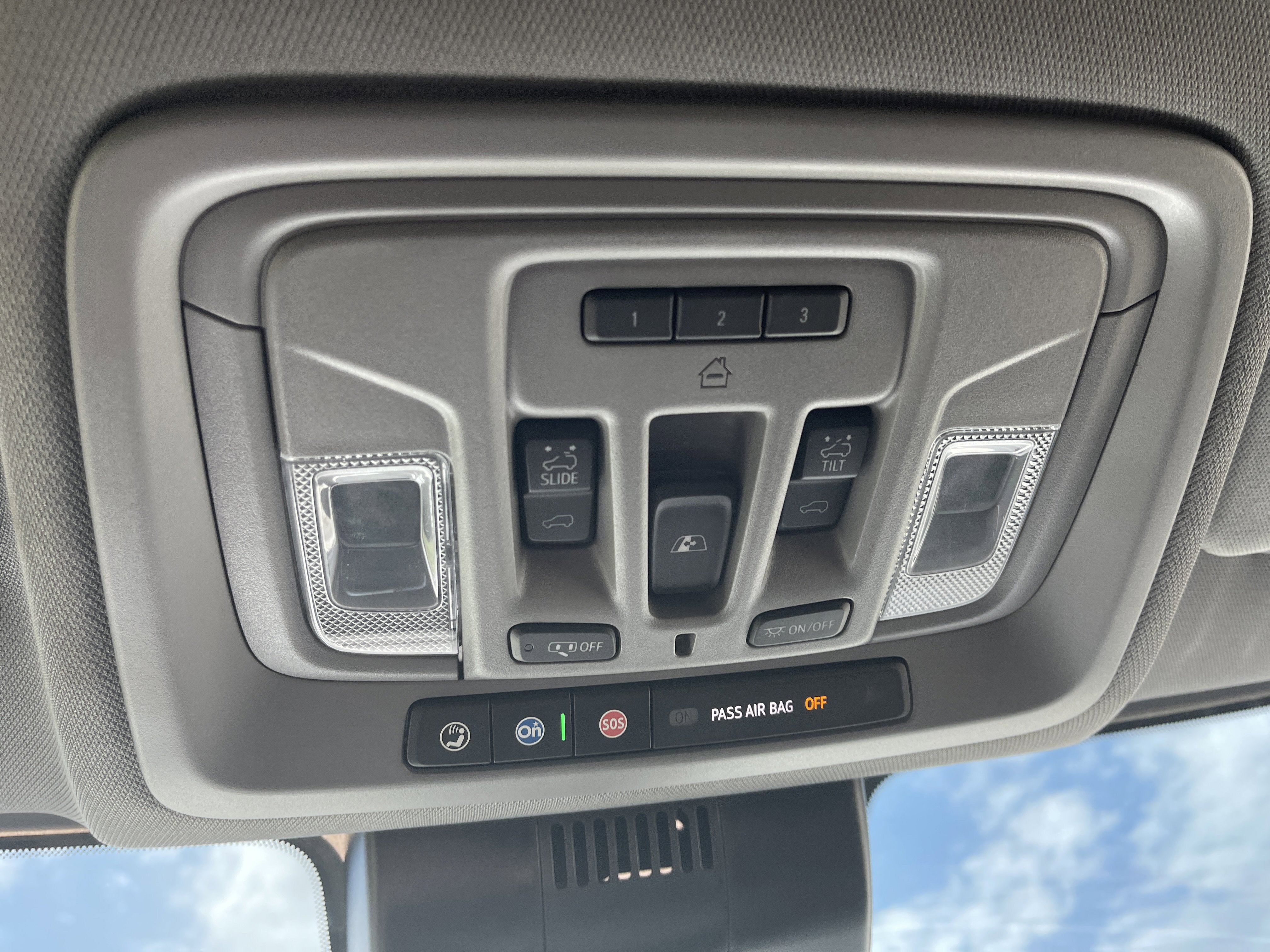 2025 GMC Sierra 3500HD Denali