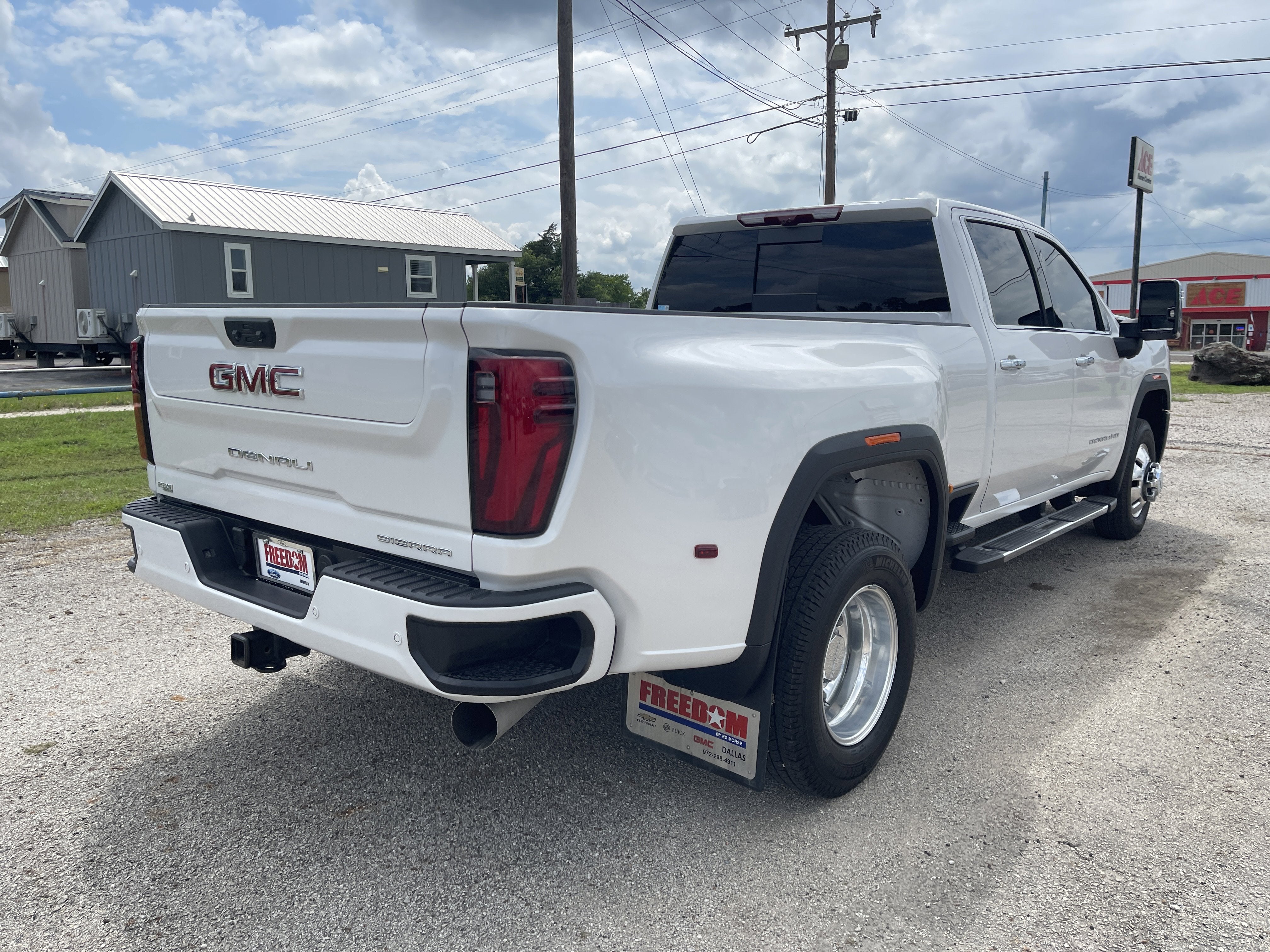 2025 GMC Sierra 3500HD Denali
