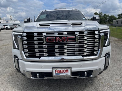 2025 GMC Sierra 3500HD Denali