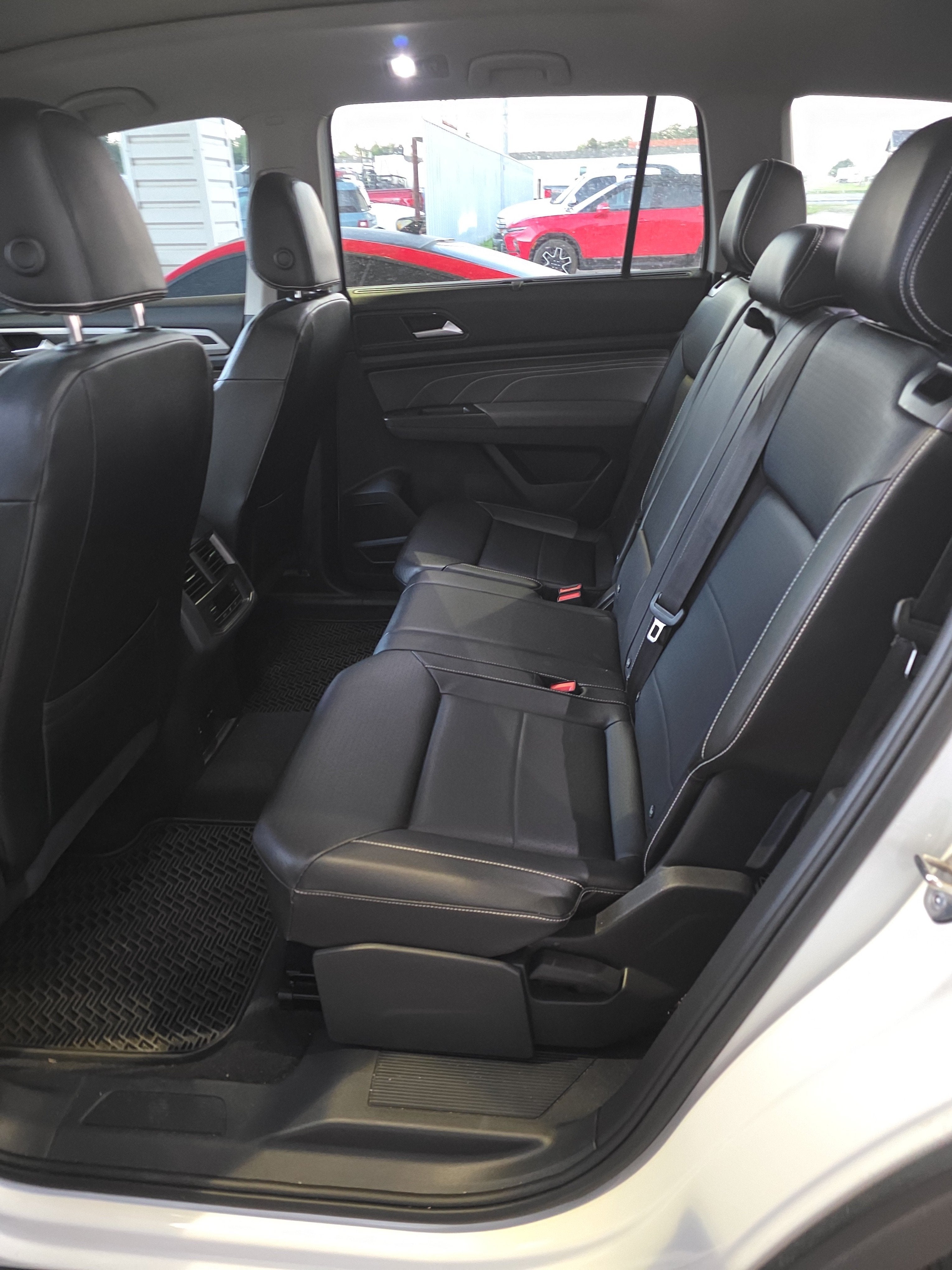 2023 Volkswagen Atlas 3.6L V6 SEL R-Line Black
