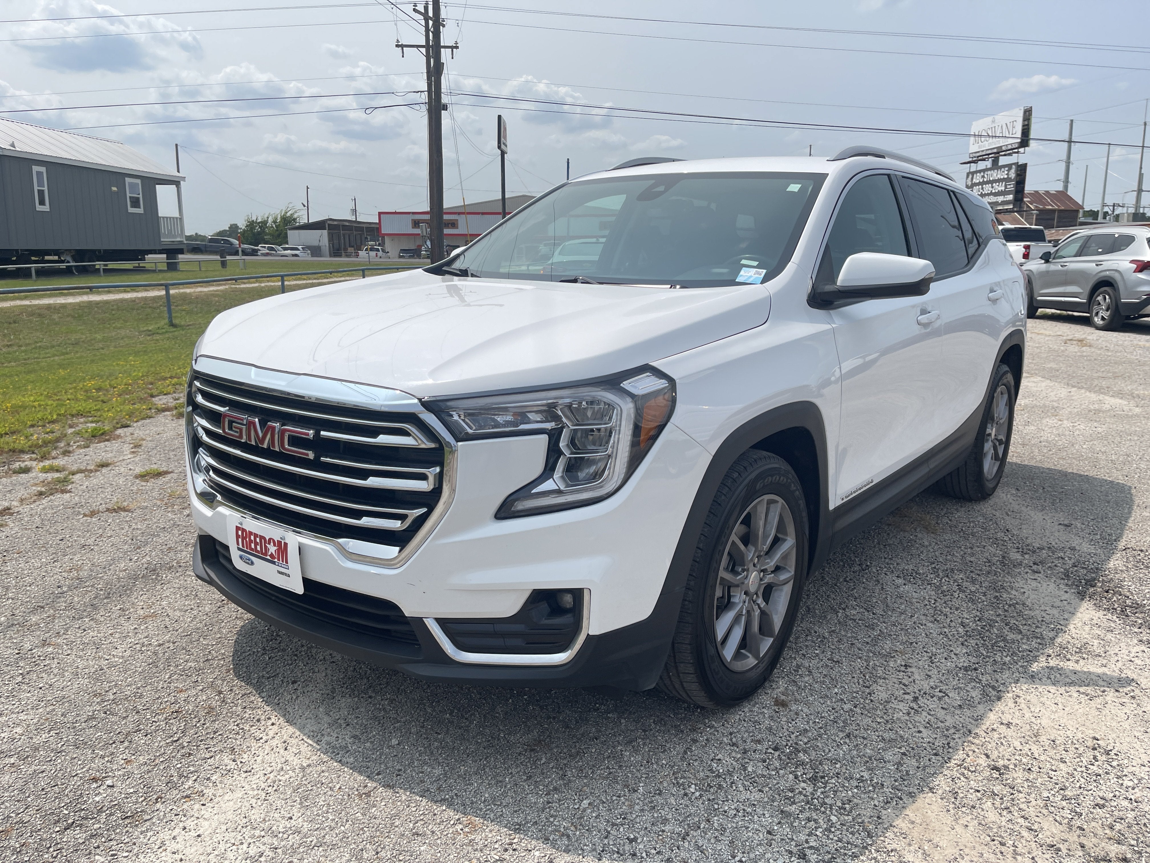 2024 GMC Terrain SLT