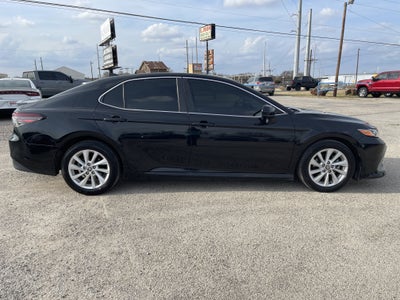 2022 Toyota Camry LE