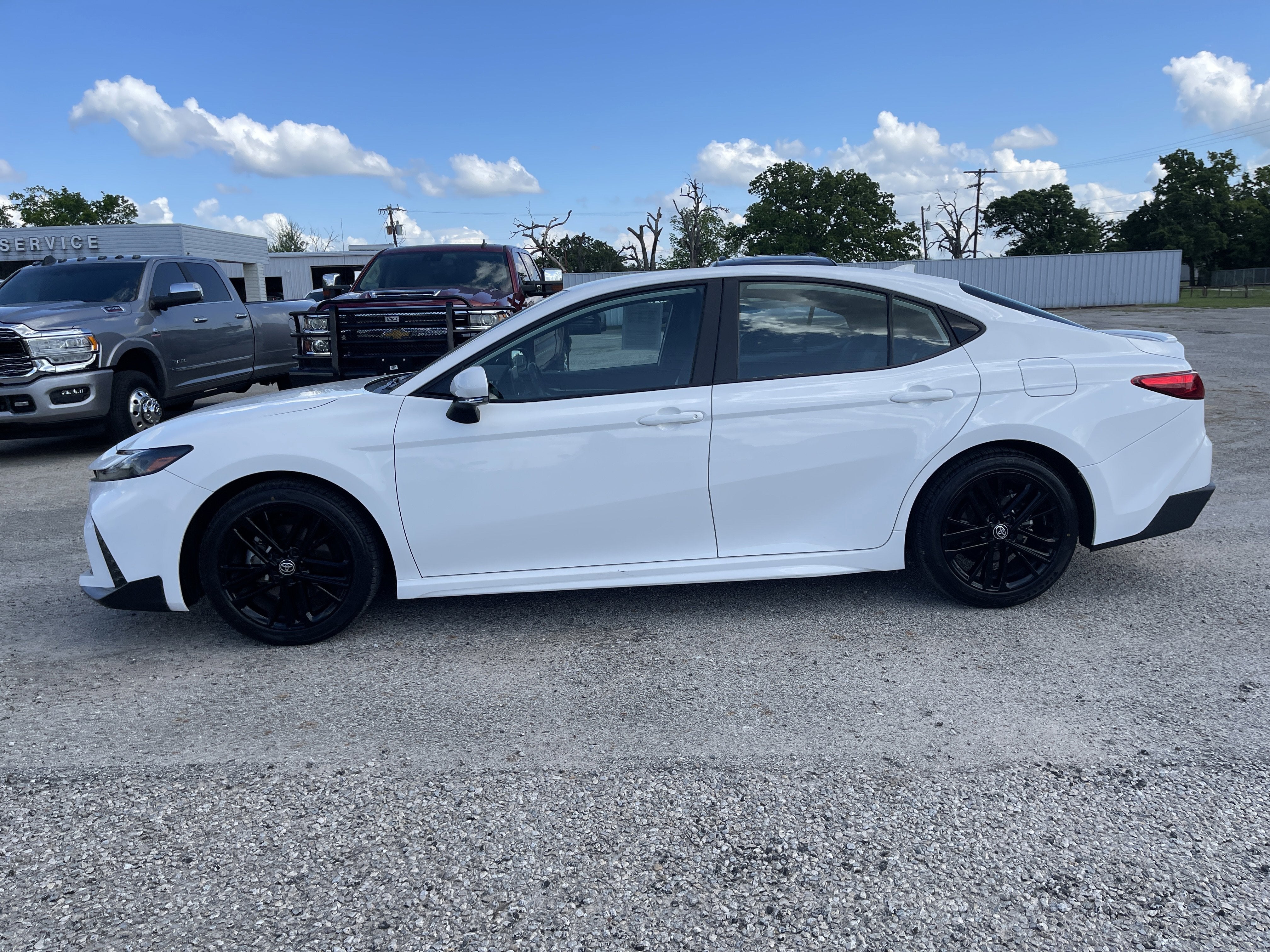 2025 Toyota Camry SE