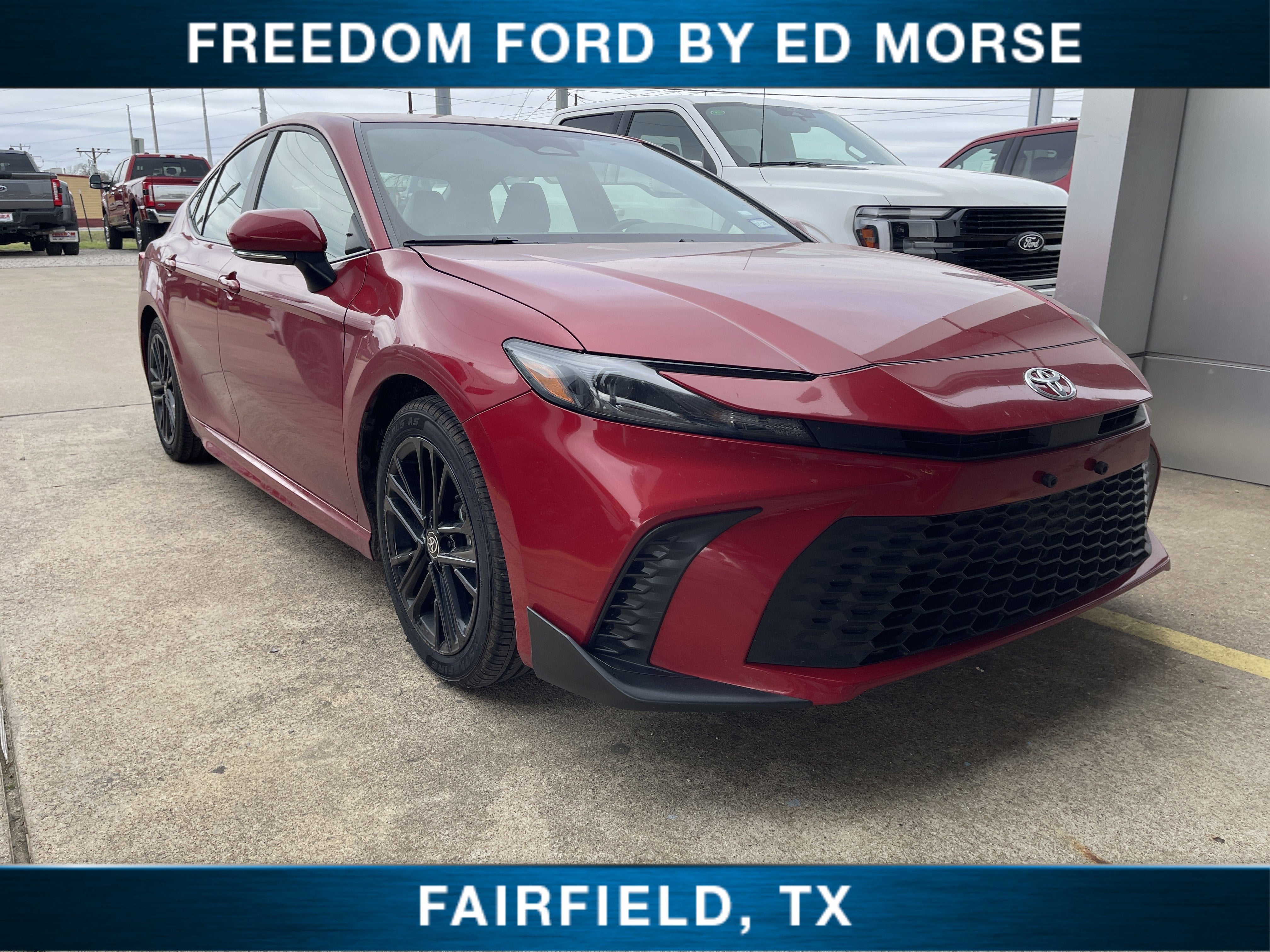 2025 Toyota Camry SE