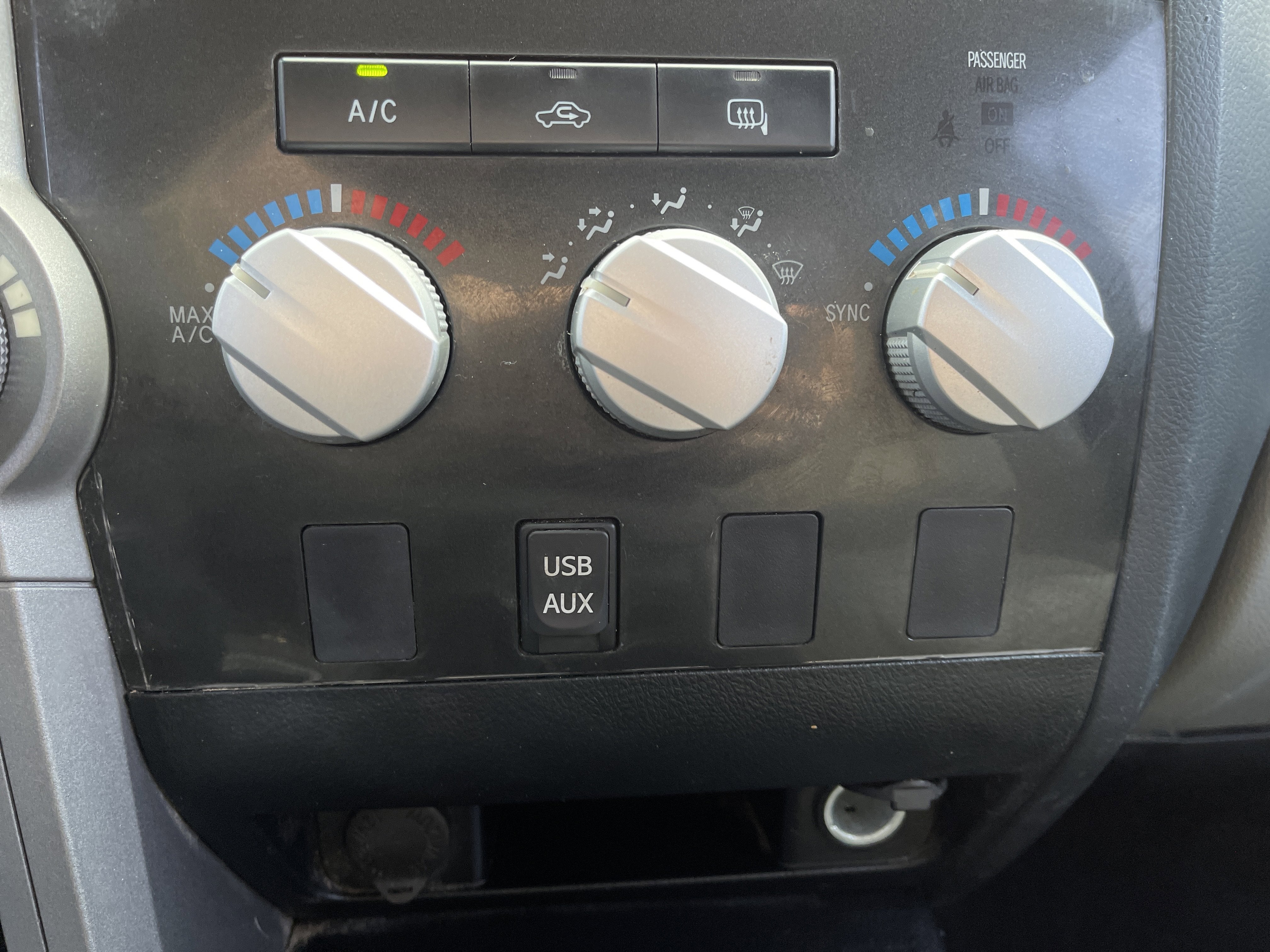 2012 Toyota Tundra 4WD Truck Grade