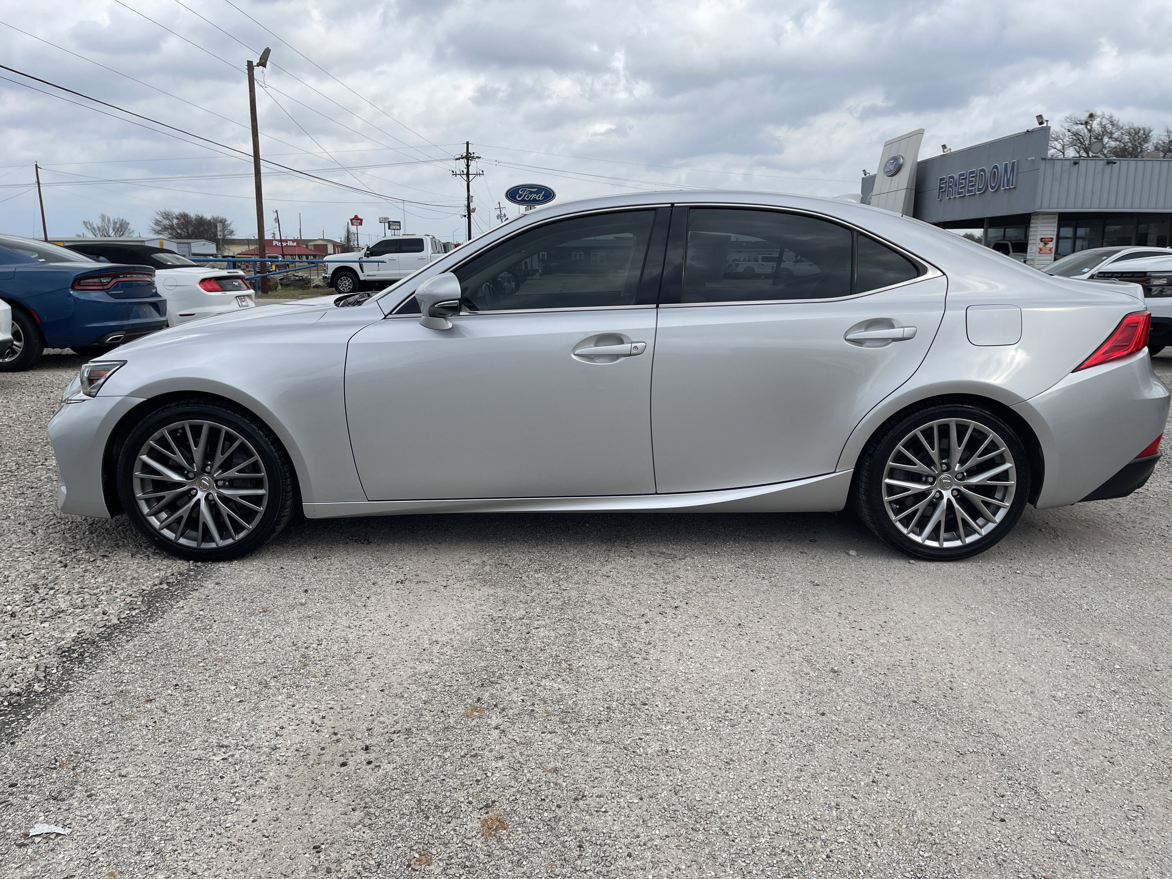 2017 Lexus IS 200t
