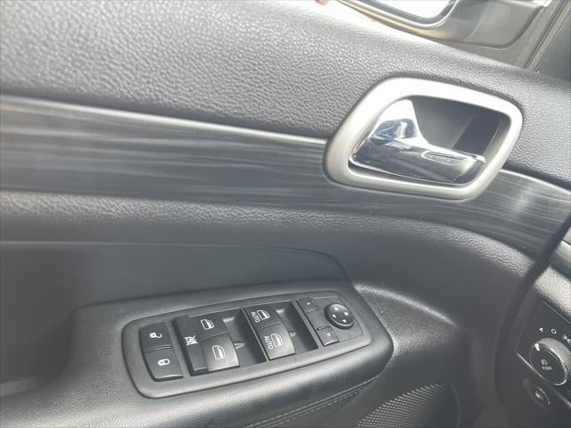 2020 Jeep Grand Cherokee Laredo E