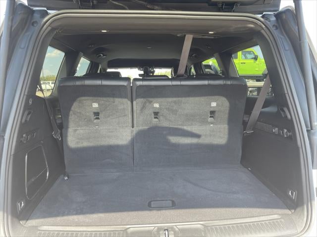 2023 Jeep Wagoneer Base