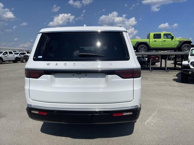 2023 Jeep Wagoneer Base