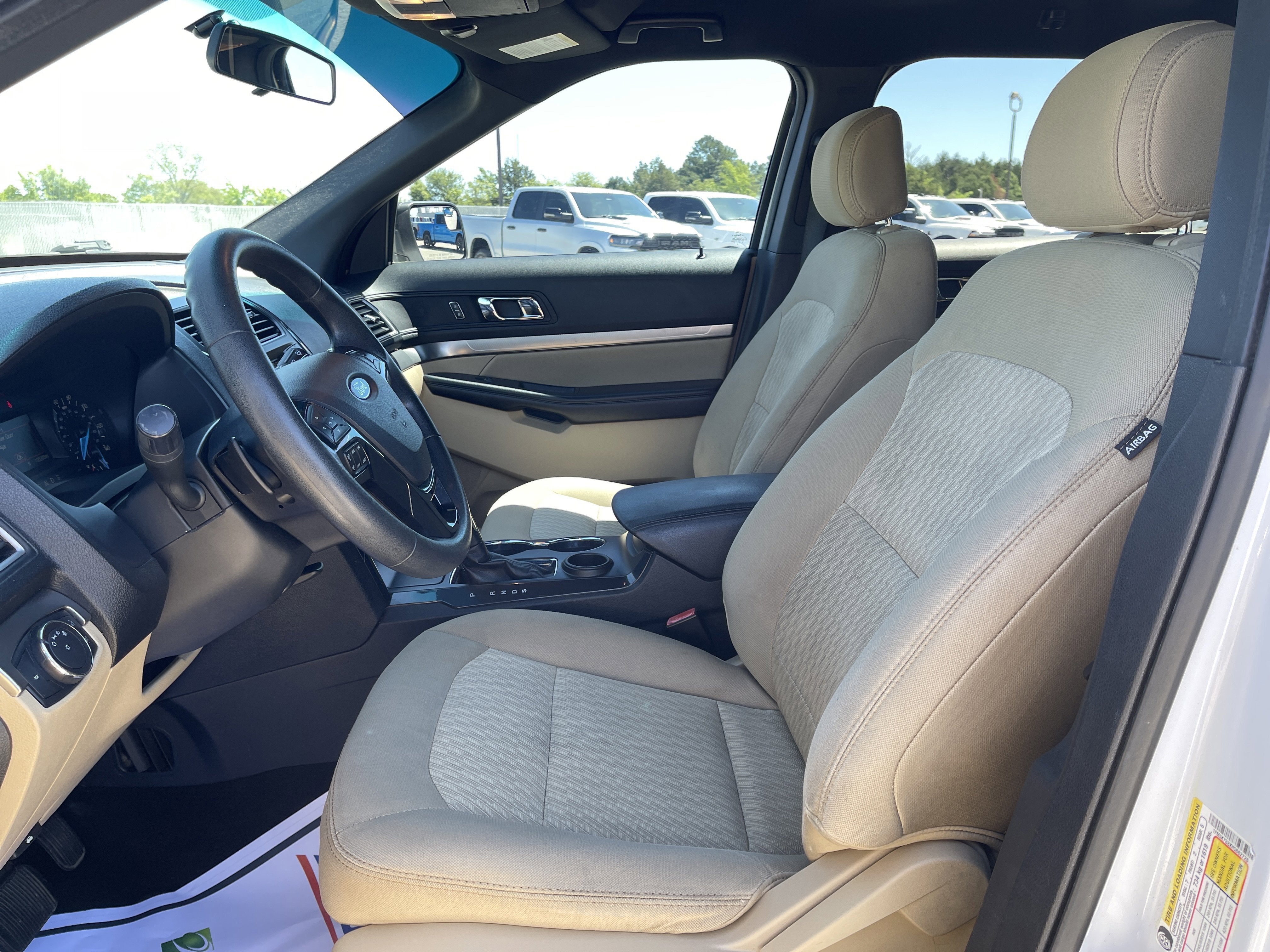 2017 Ford Explorer Base