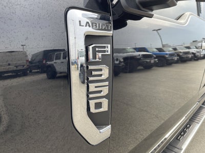 2022 Ford Super Duty F-350 DRW LARIAT