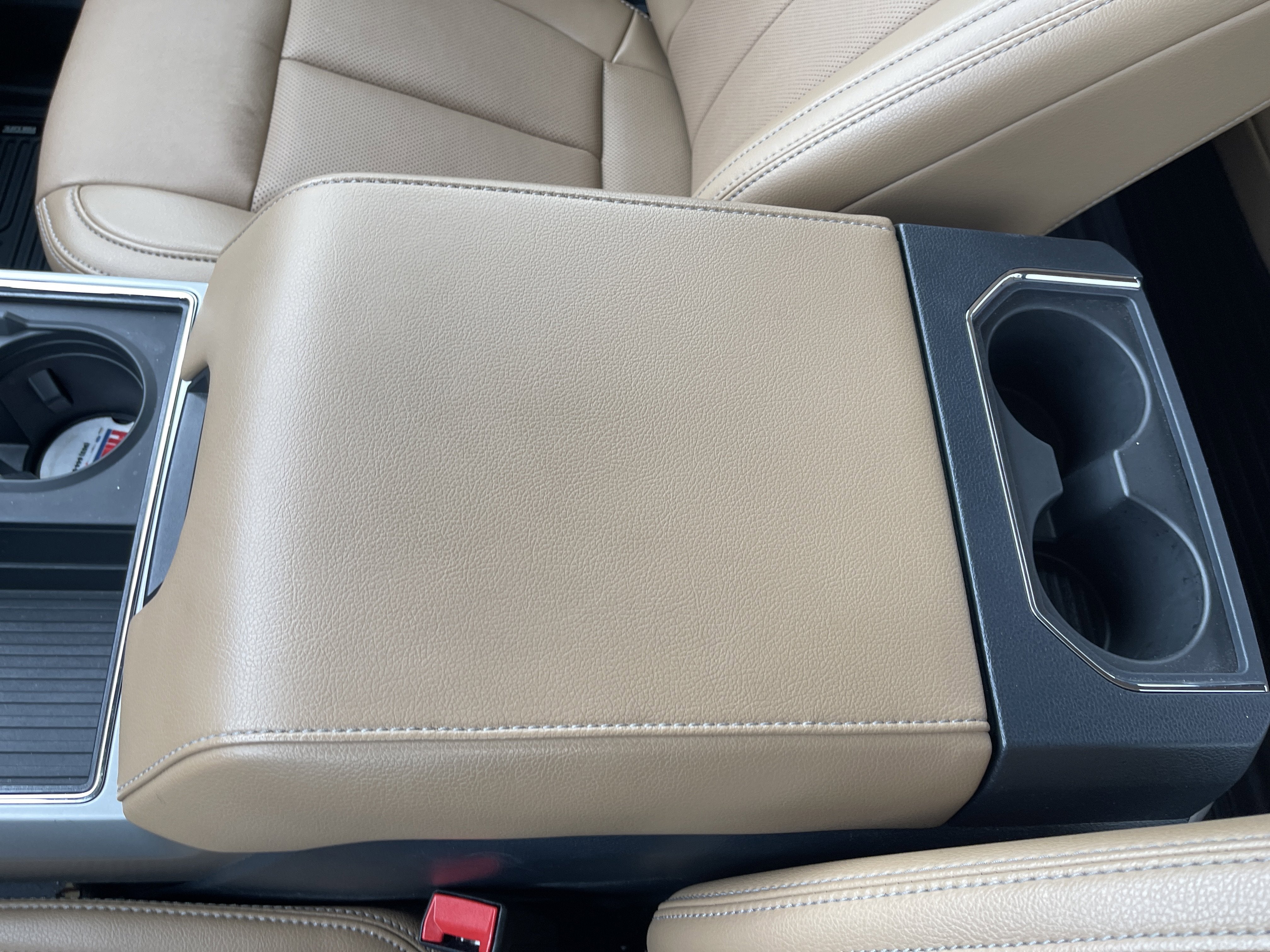 2022 Ford Super Duty F-350 DRW LARIAT