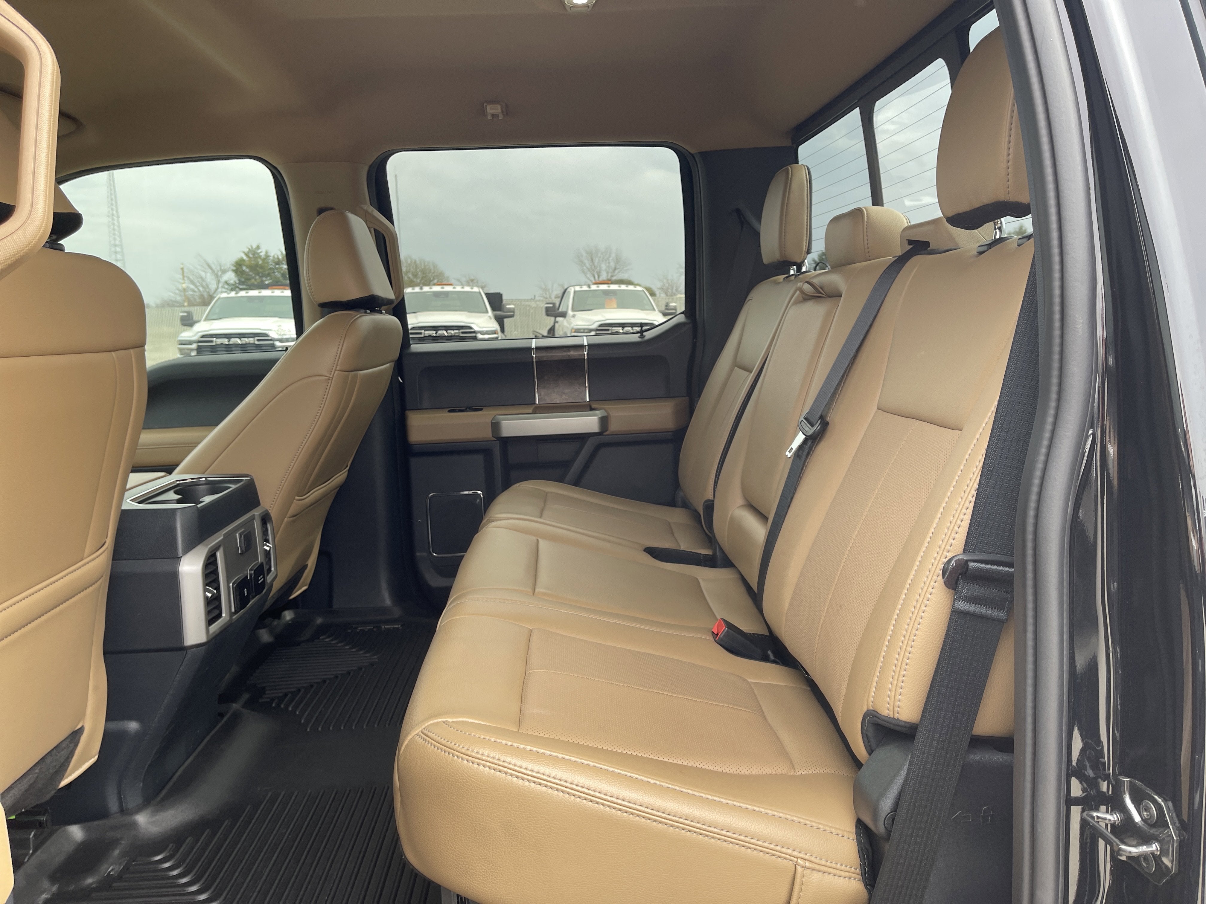 2022 Ford Super Duty F-350 DRW LARIAT