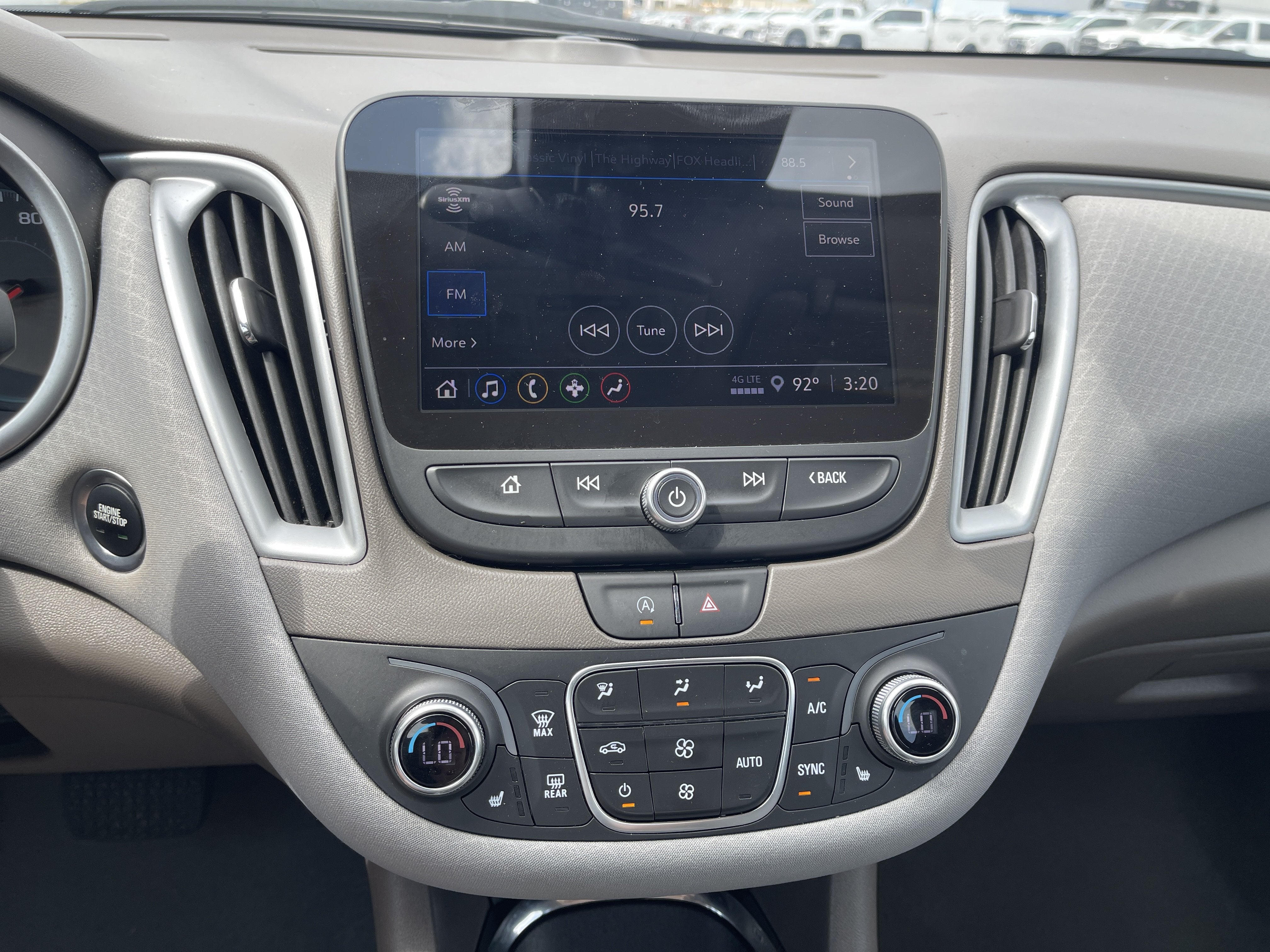 2025 Chevrolet Malibu LT