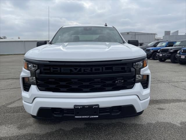 2025 Chevrolet Silverado 1500 Custom