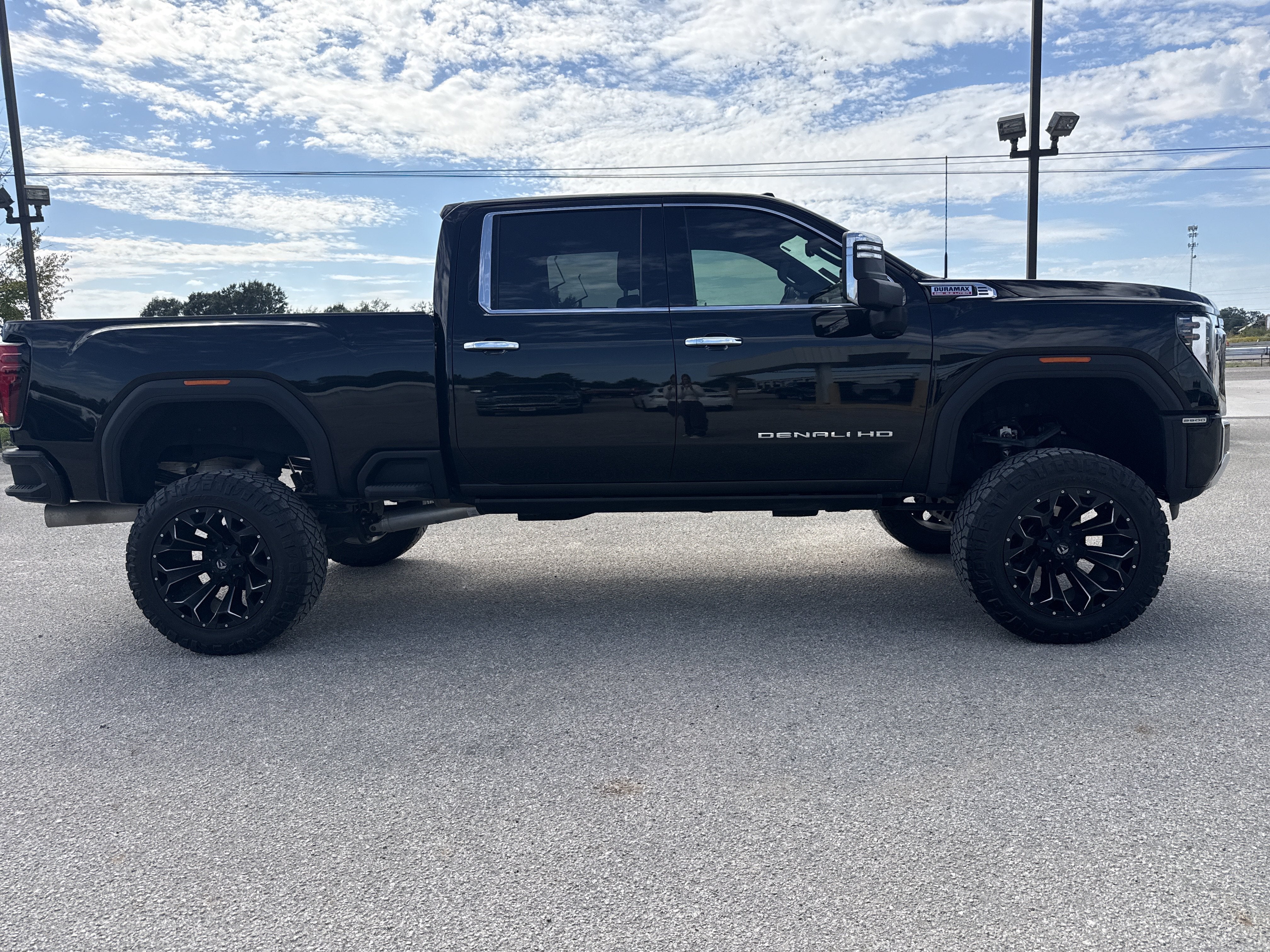2025 GMC Sierra 2500HD Denali