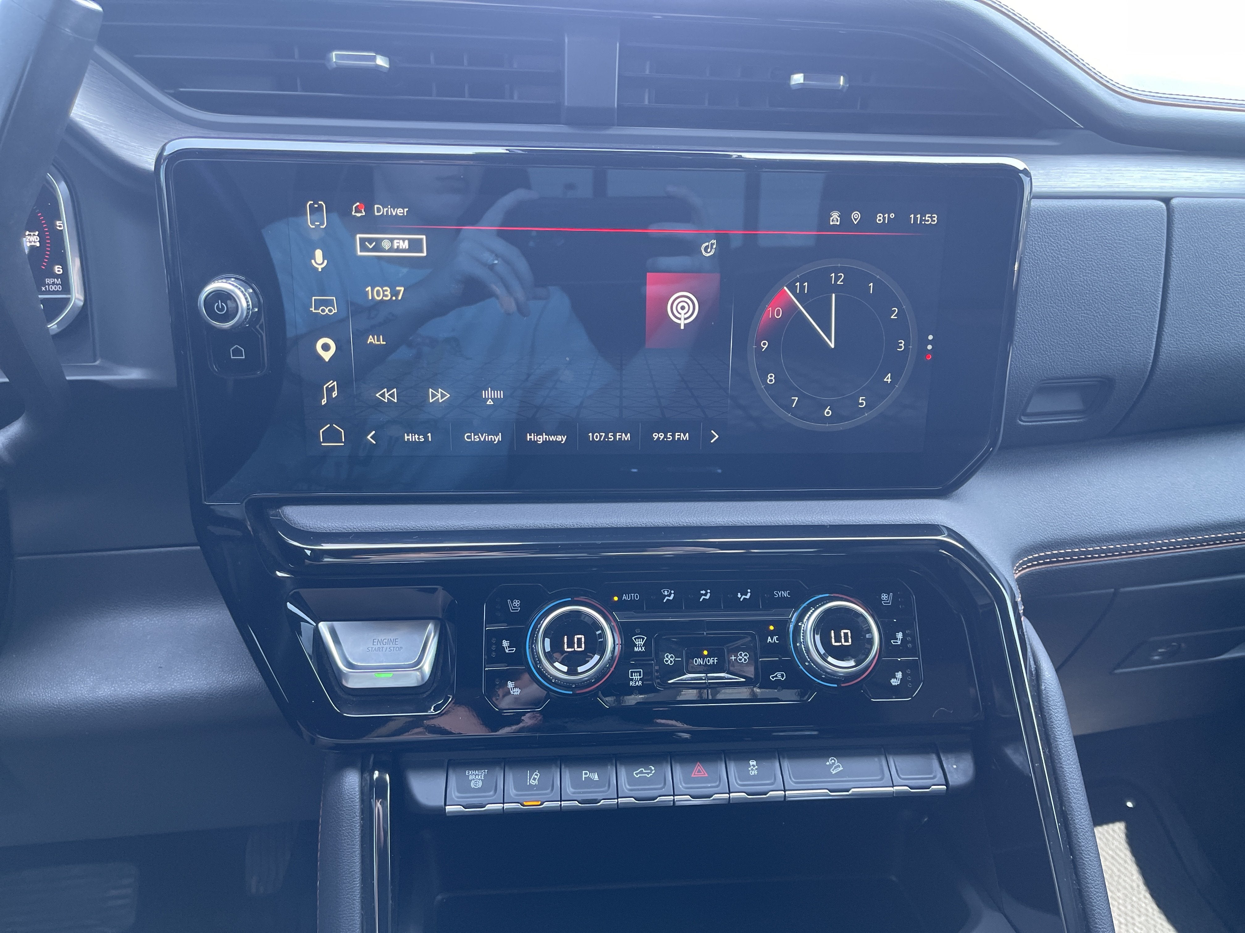 2025 GMC Sierra 3500HD AT4