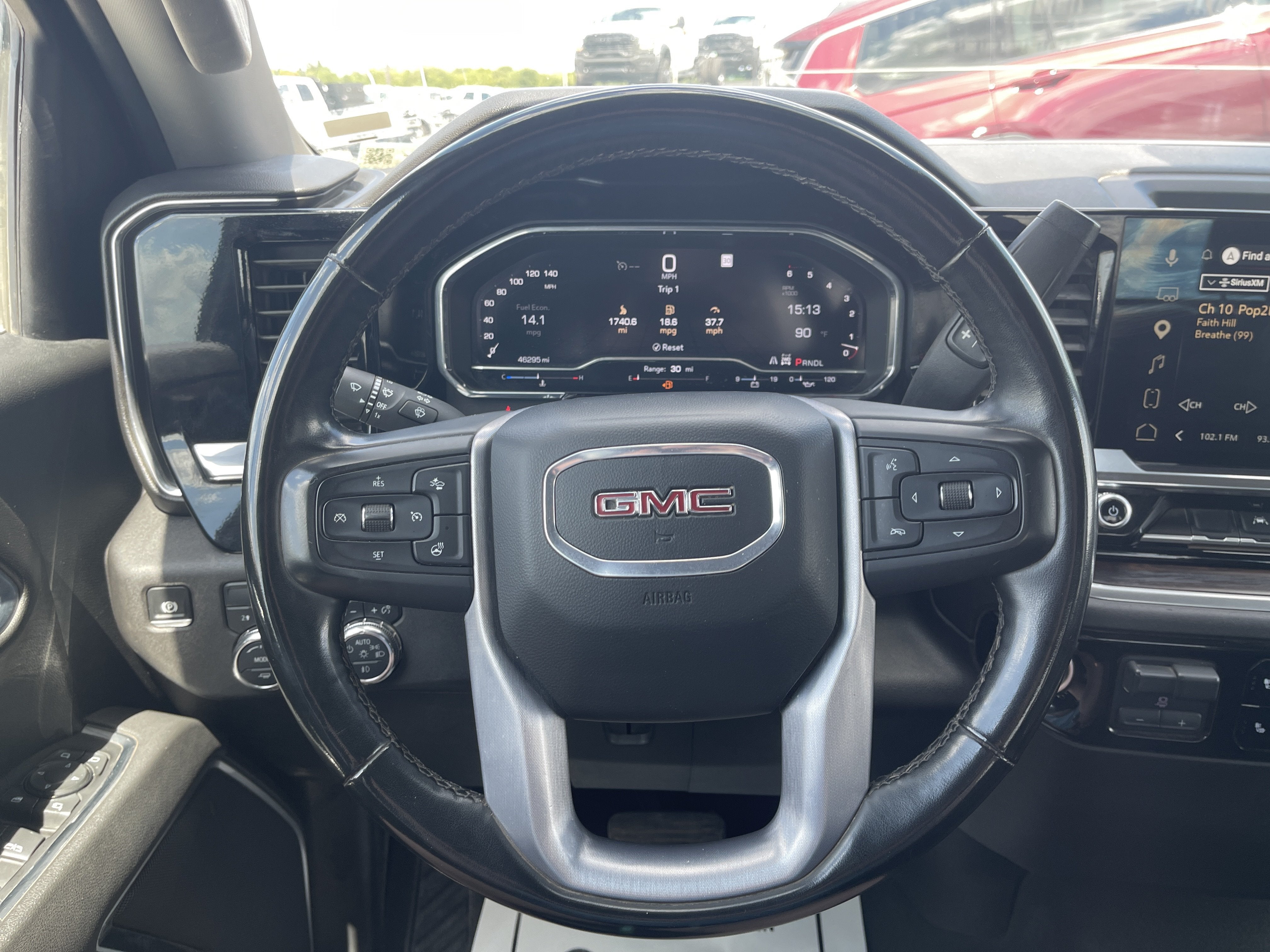 2025 GMC Sierra 1500 SLT