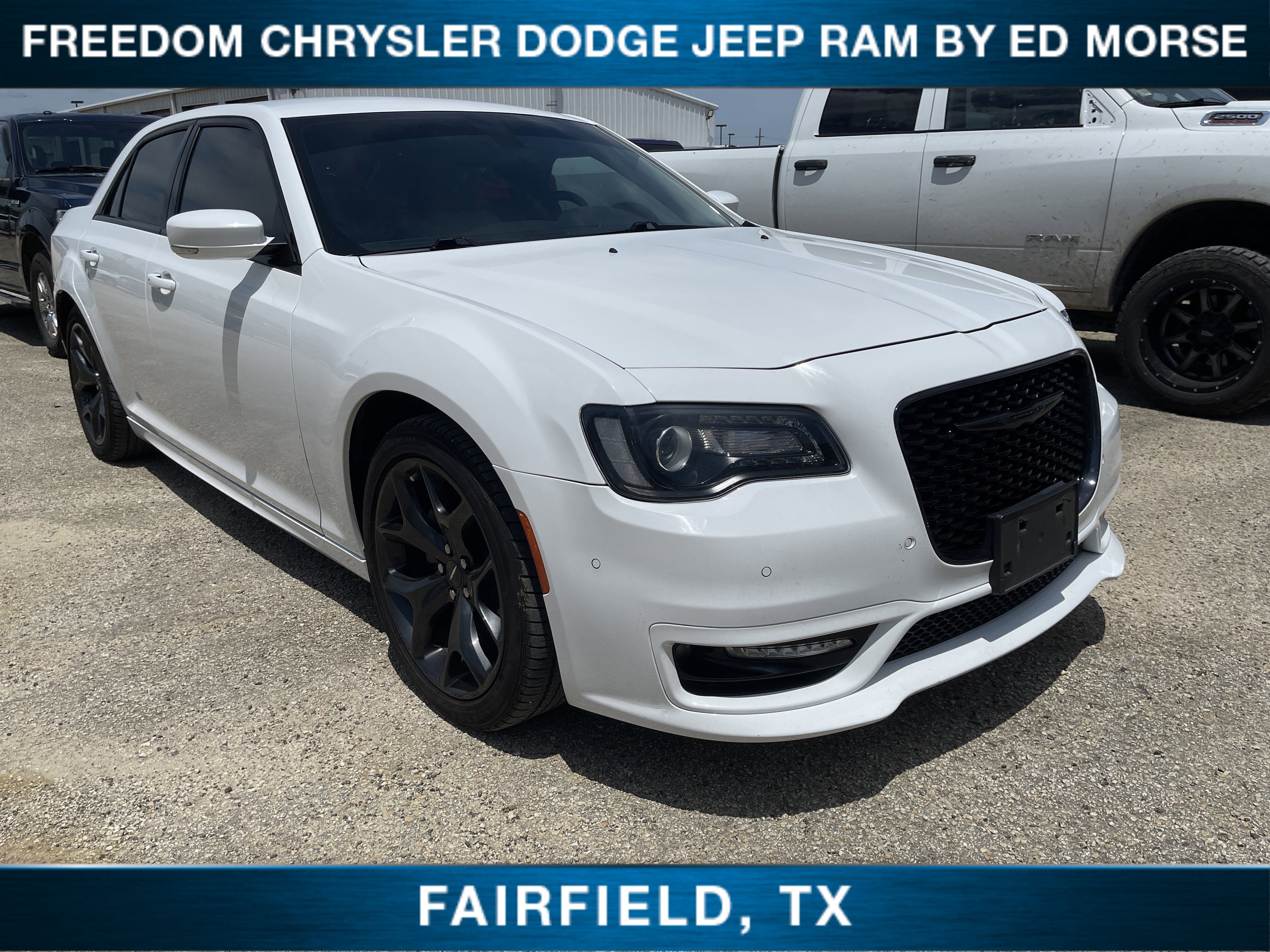 2023 Chrysler 300 Touring L