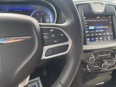 2023 Chrysler 300 Touring L
