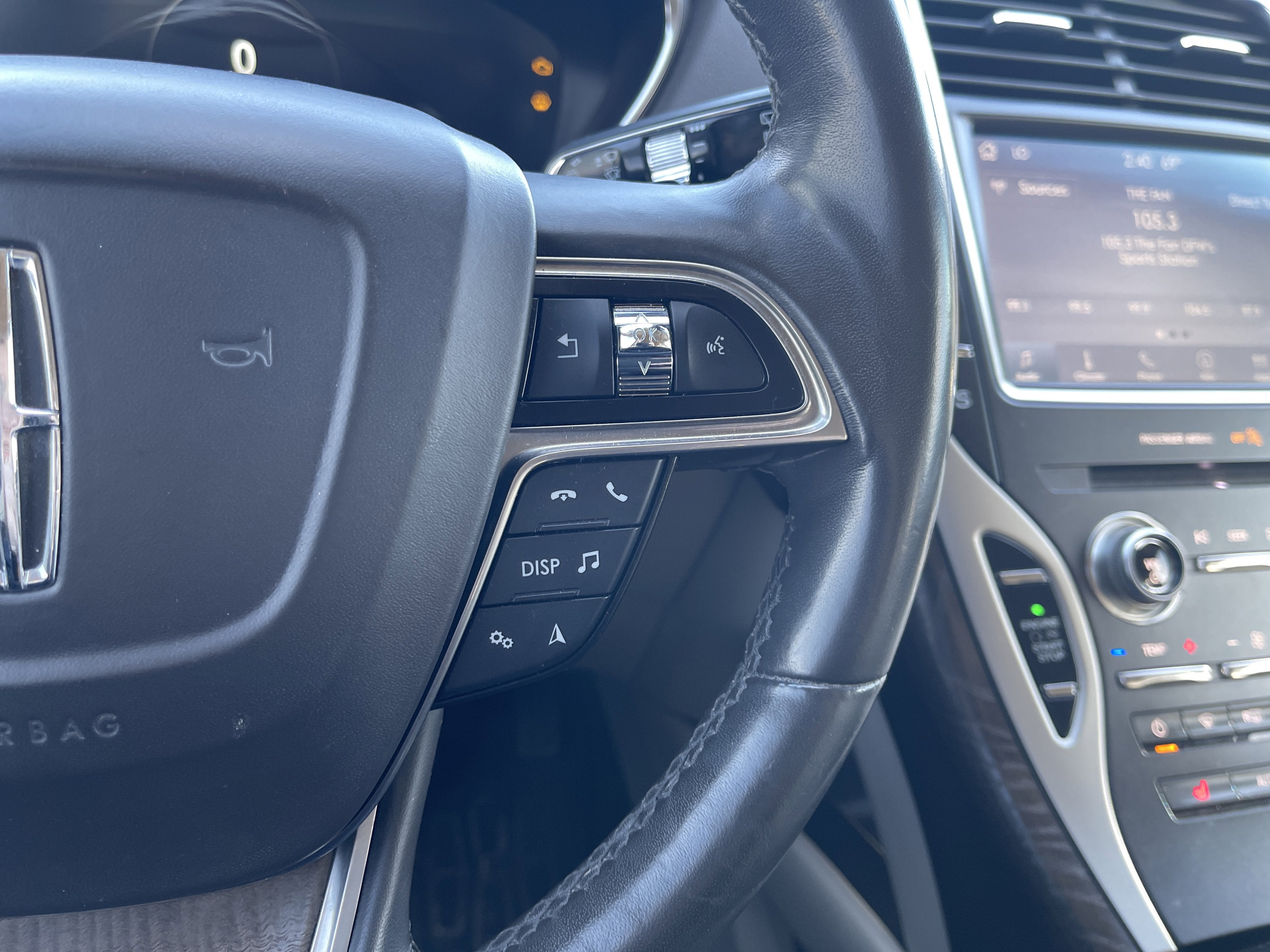 2019 Lincoln Nautilus Select