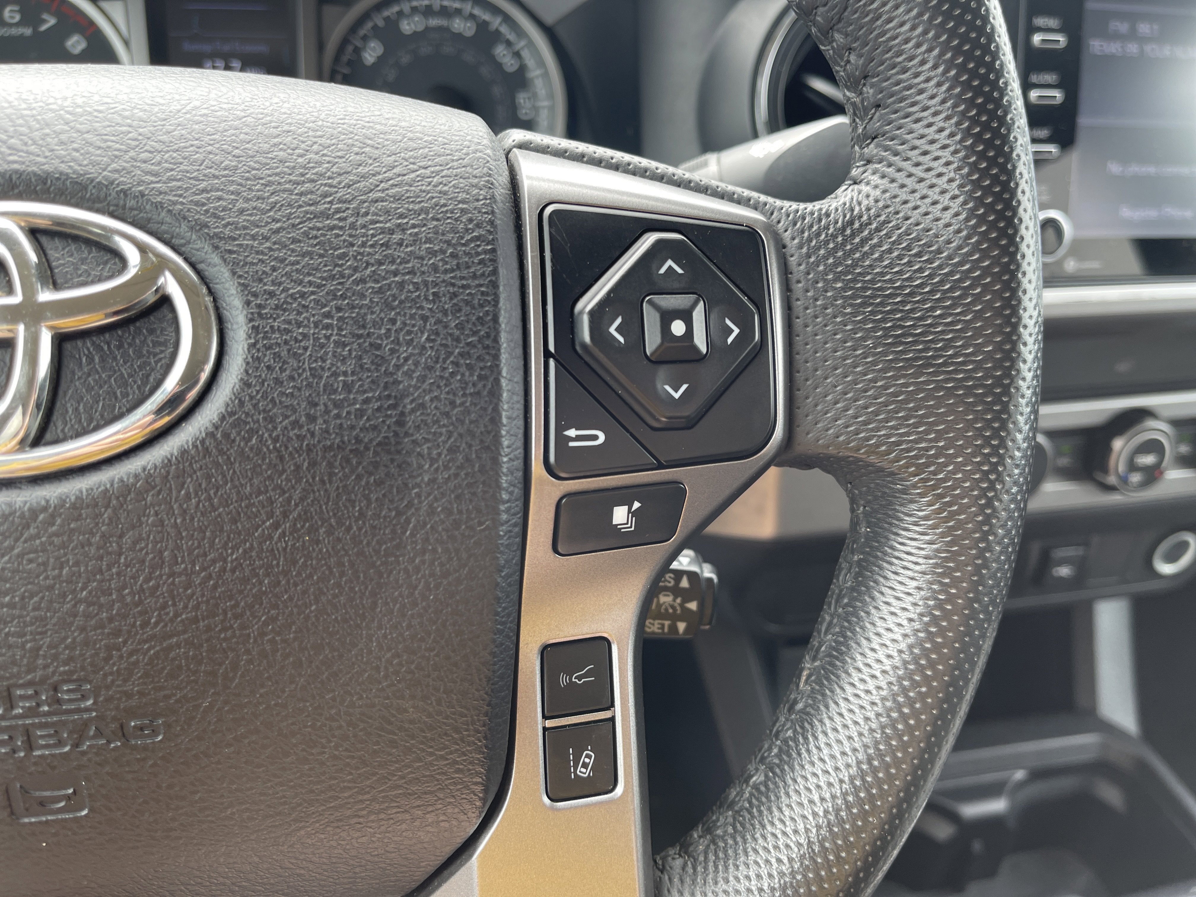 2022 Toyota Tacoma 2WD SR5