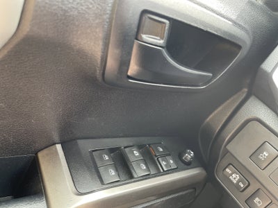 2022 Toyota Tacoma 2WD SR5