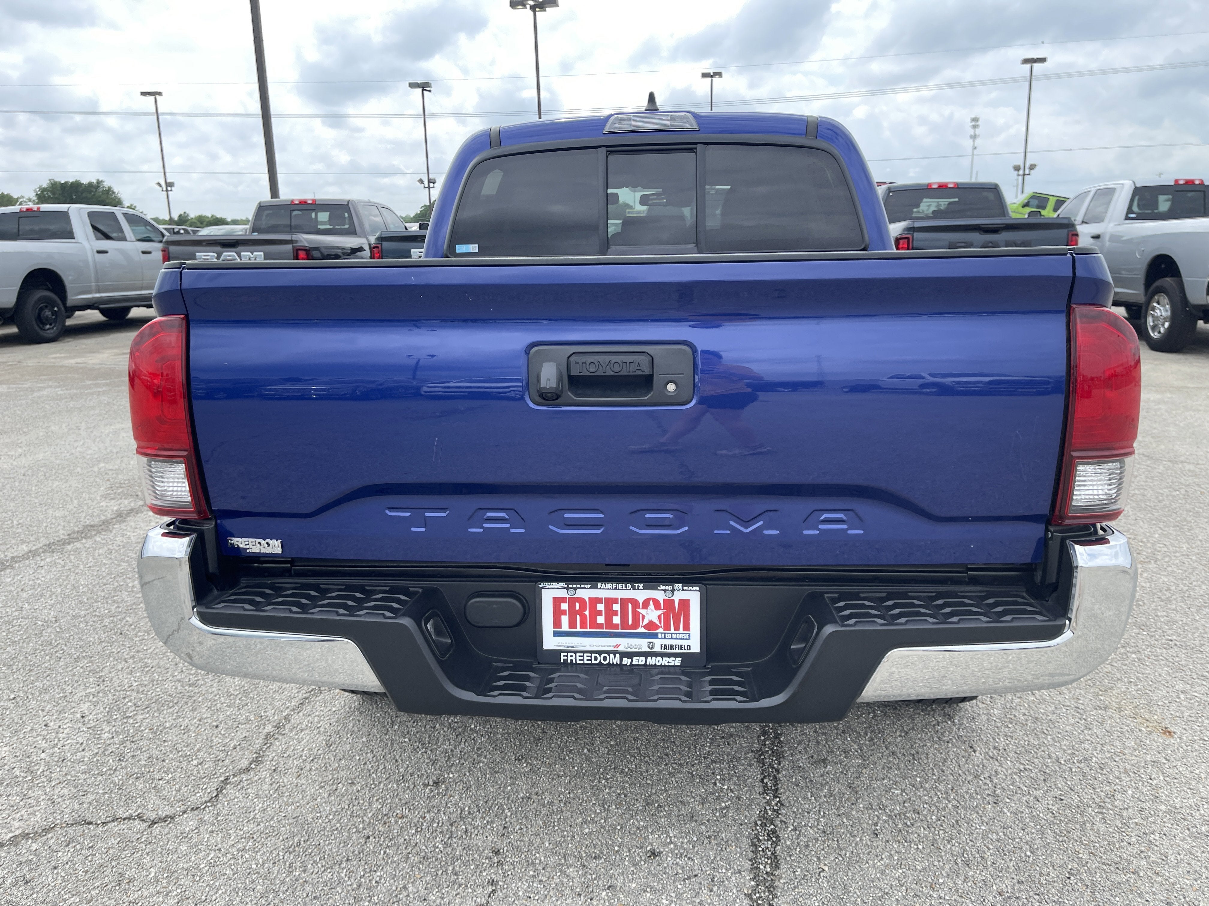 2022 Toyota Tacoma 2WD SR5