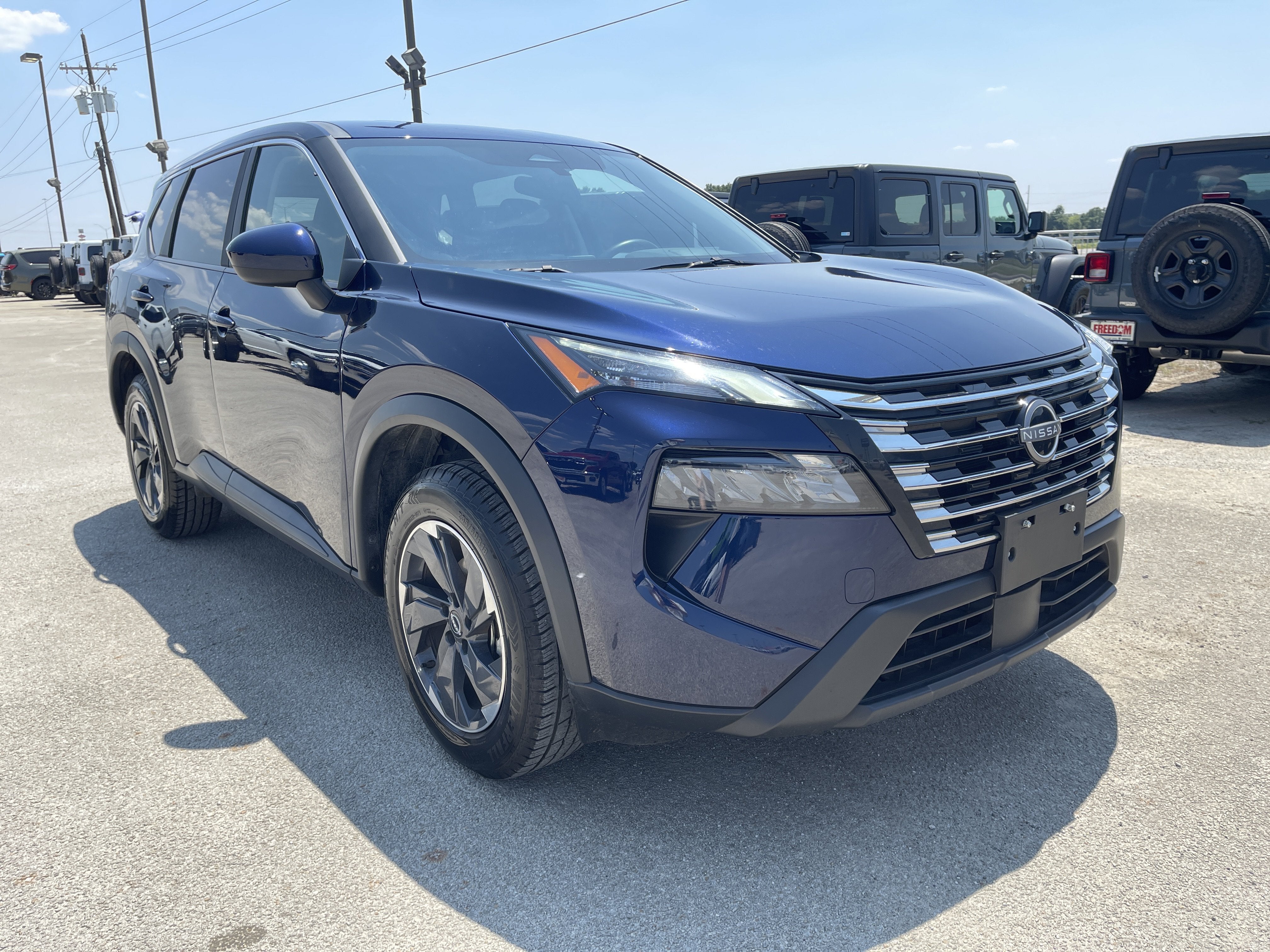 2025 Nissan Rogue SV