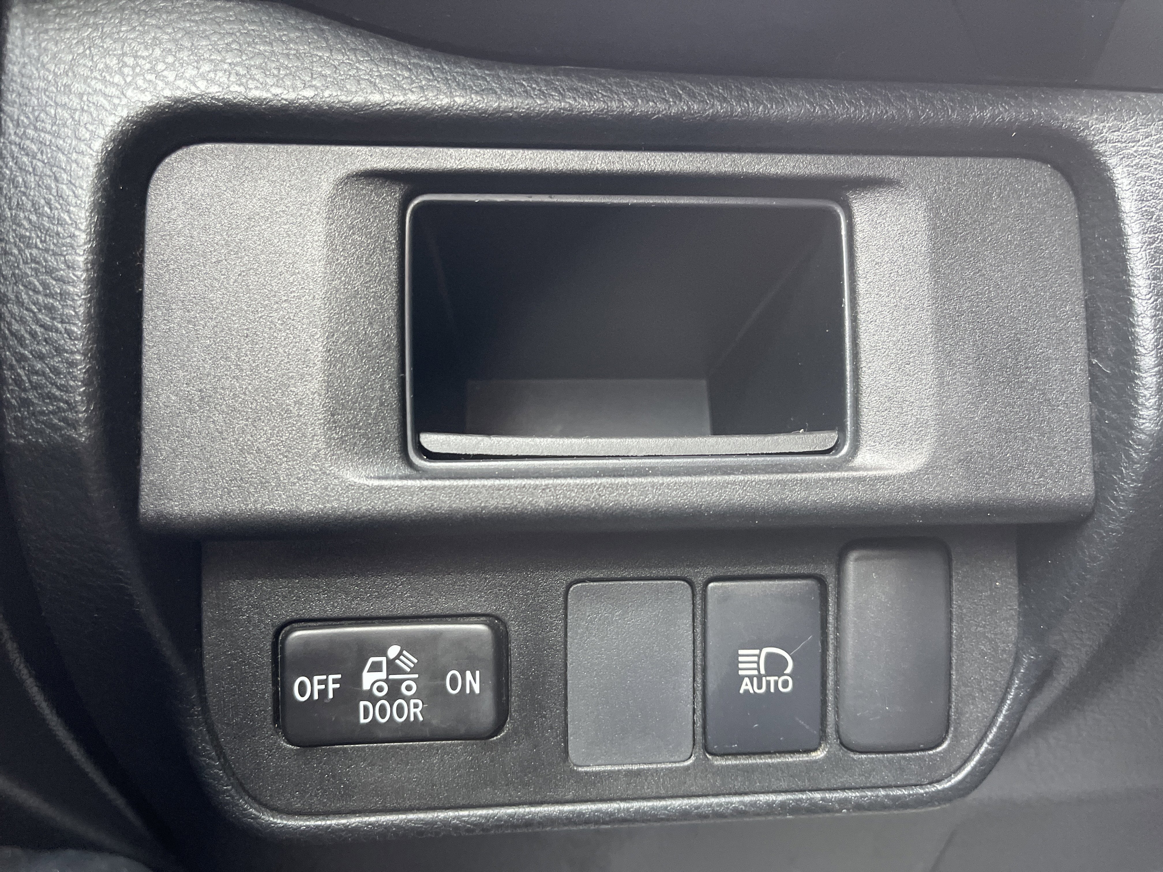 2019 Toyota Tacoma 2WD SR