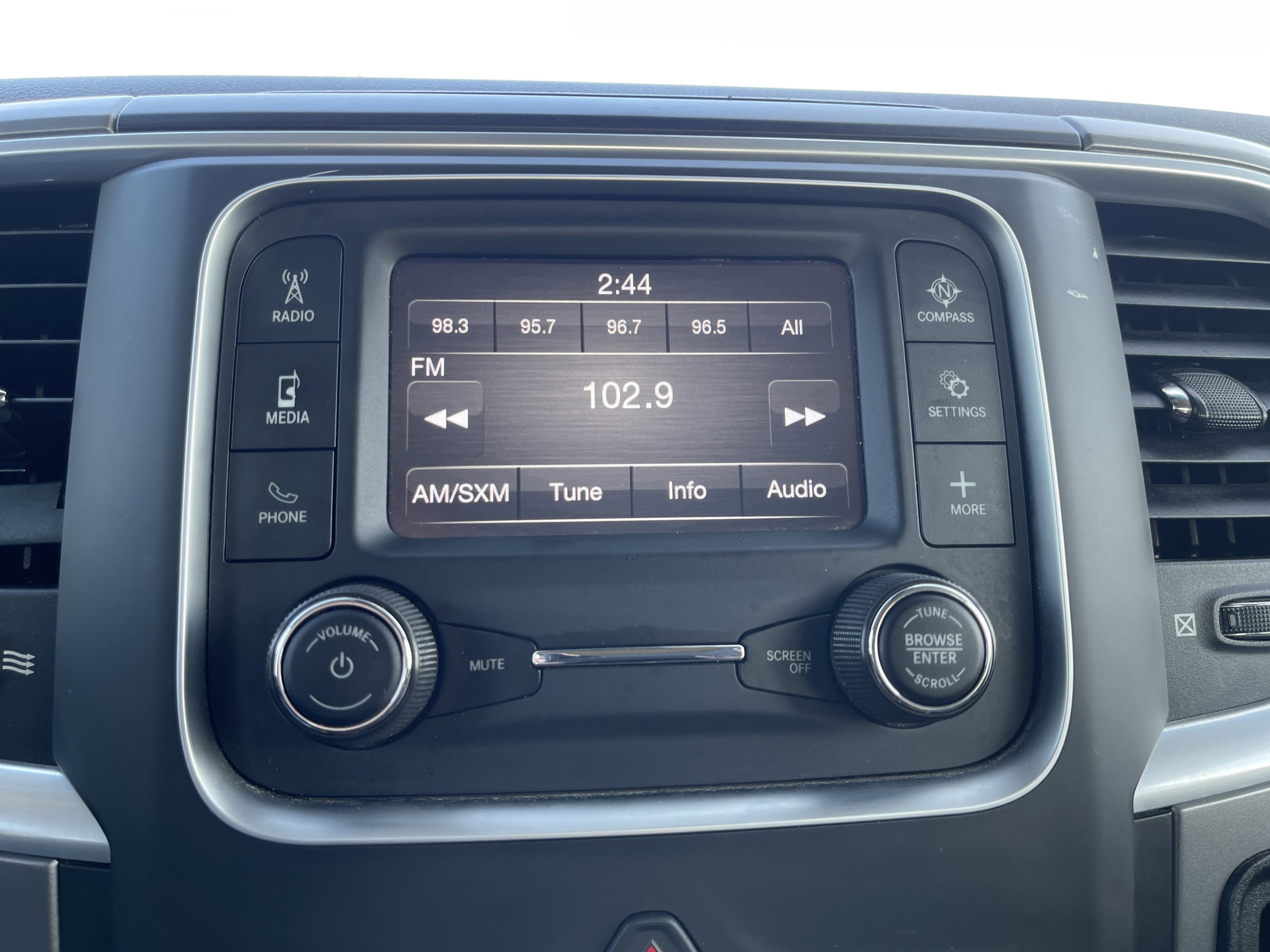 2022 RAM 1500 Classic SLT