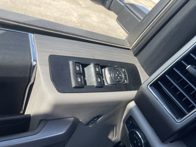 2022 Ford Super Duty F-250 SRW XLT