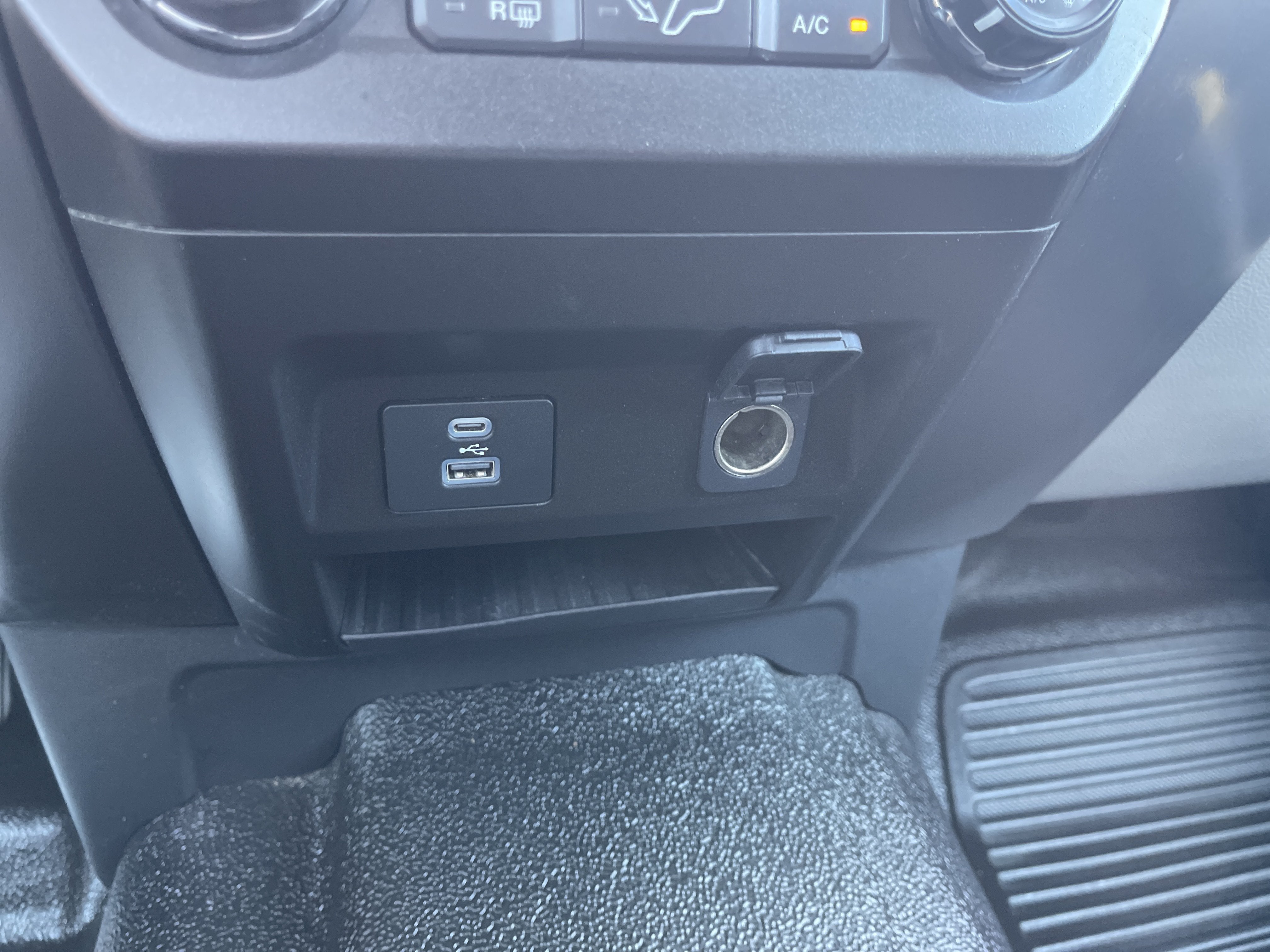 2022 Ford Super Duty F-250 SRW XLT