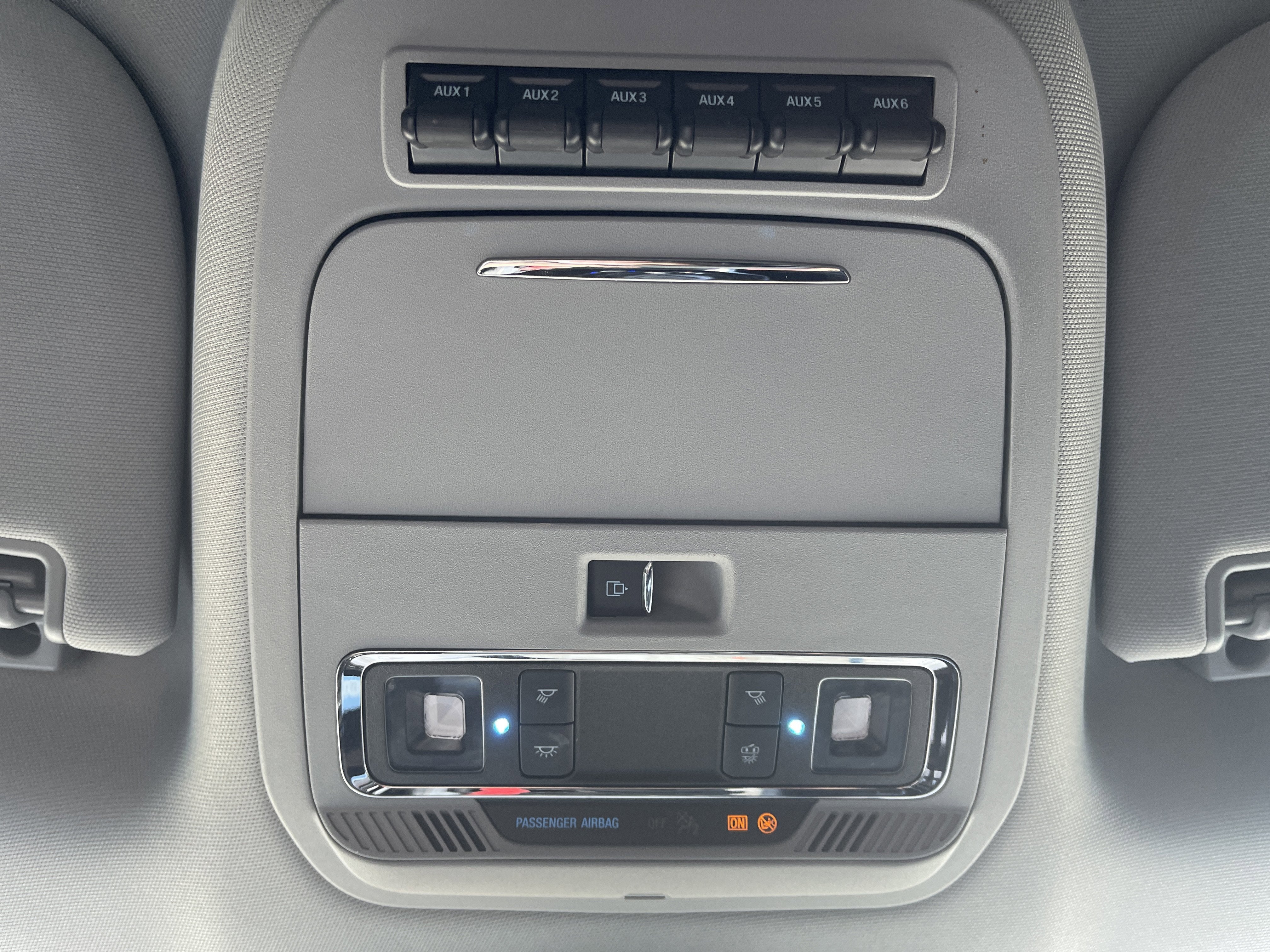 2024 Ford Super Duty F-350 DRW LARIAT