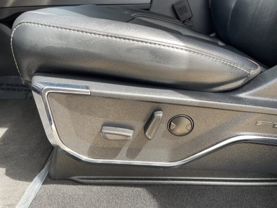 2024 Ford Super Duty F-350 DRW LARIAT