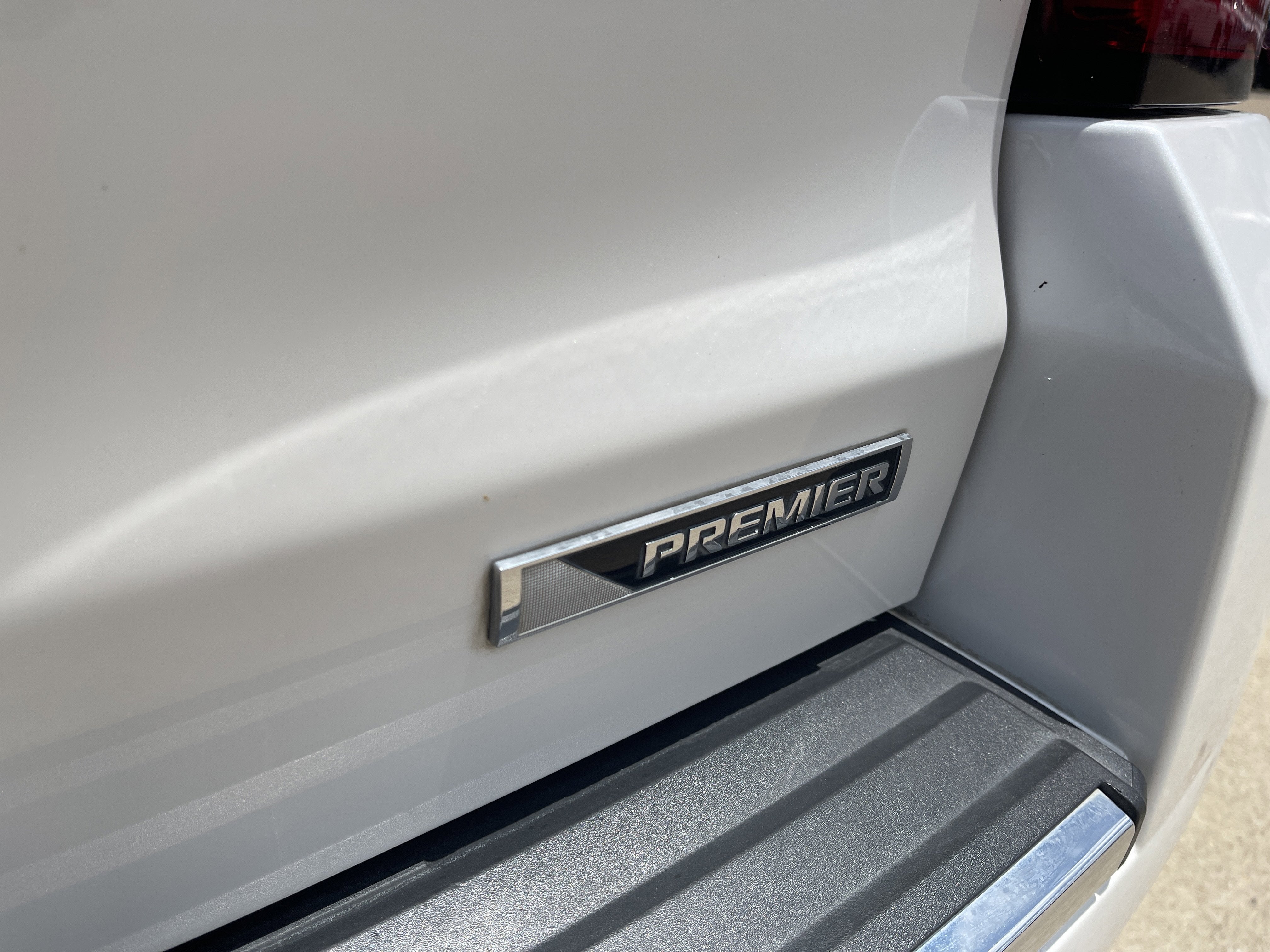 2018 Chevrolet Suburban Premier