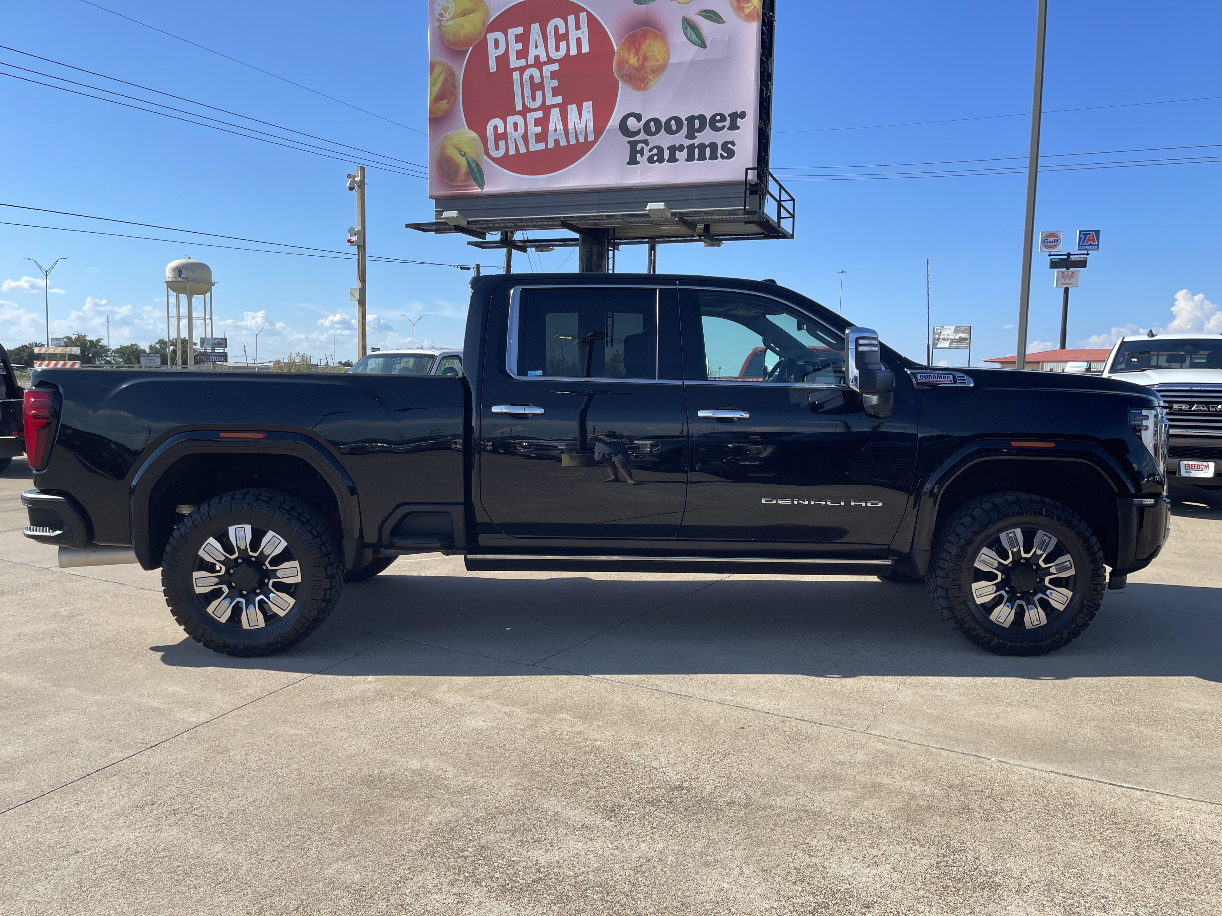 2024 GMC Sierra 2500HD Denali