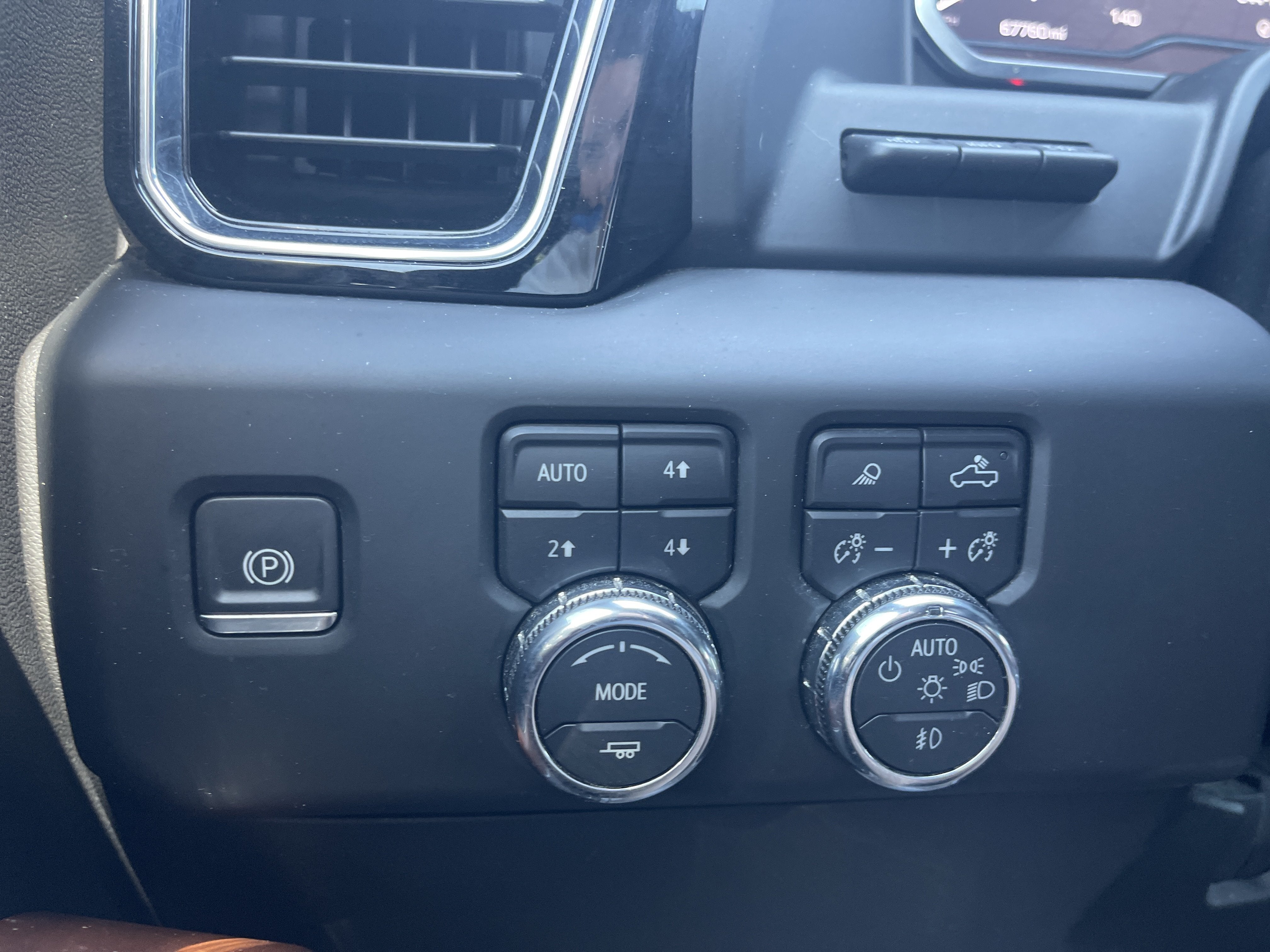 2024 GMC Sierra 3500HD Denali Ultimate