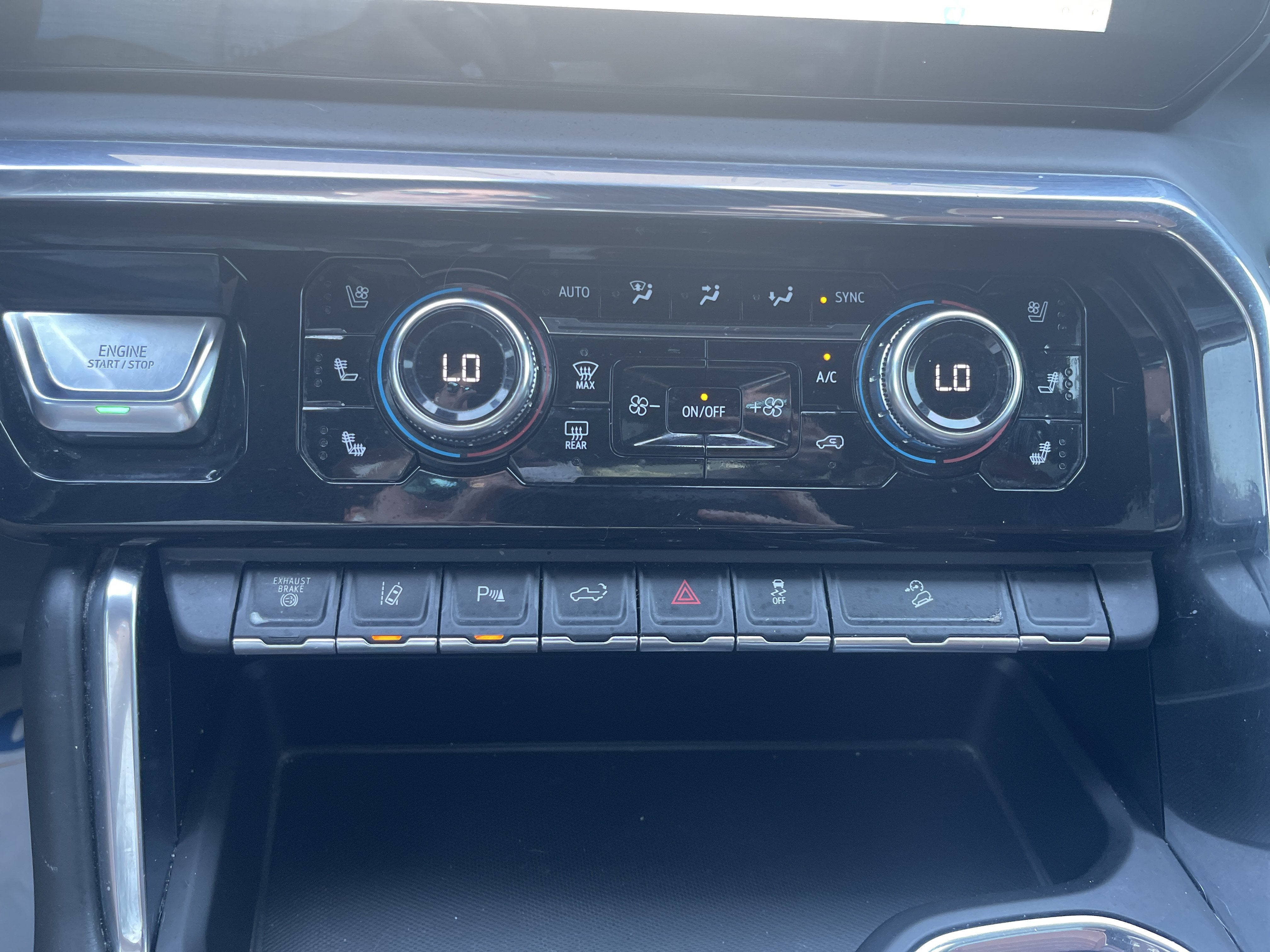 2024 GMC Sierra 3500HD Denali Ultimate