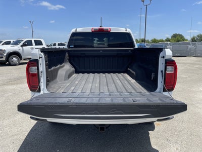 2024 GMC Canyon 4WD AT4